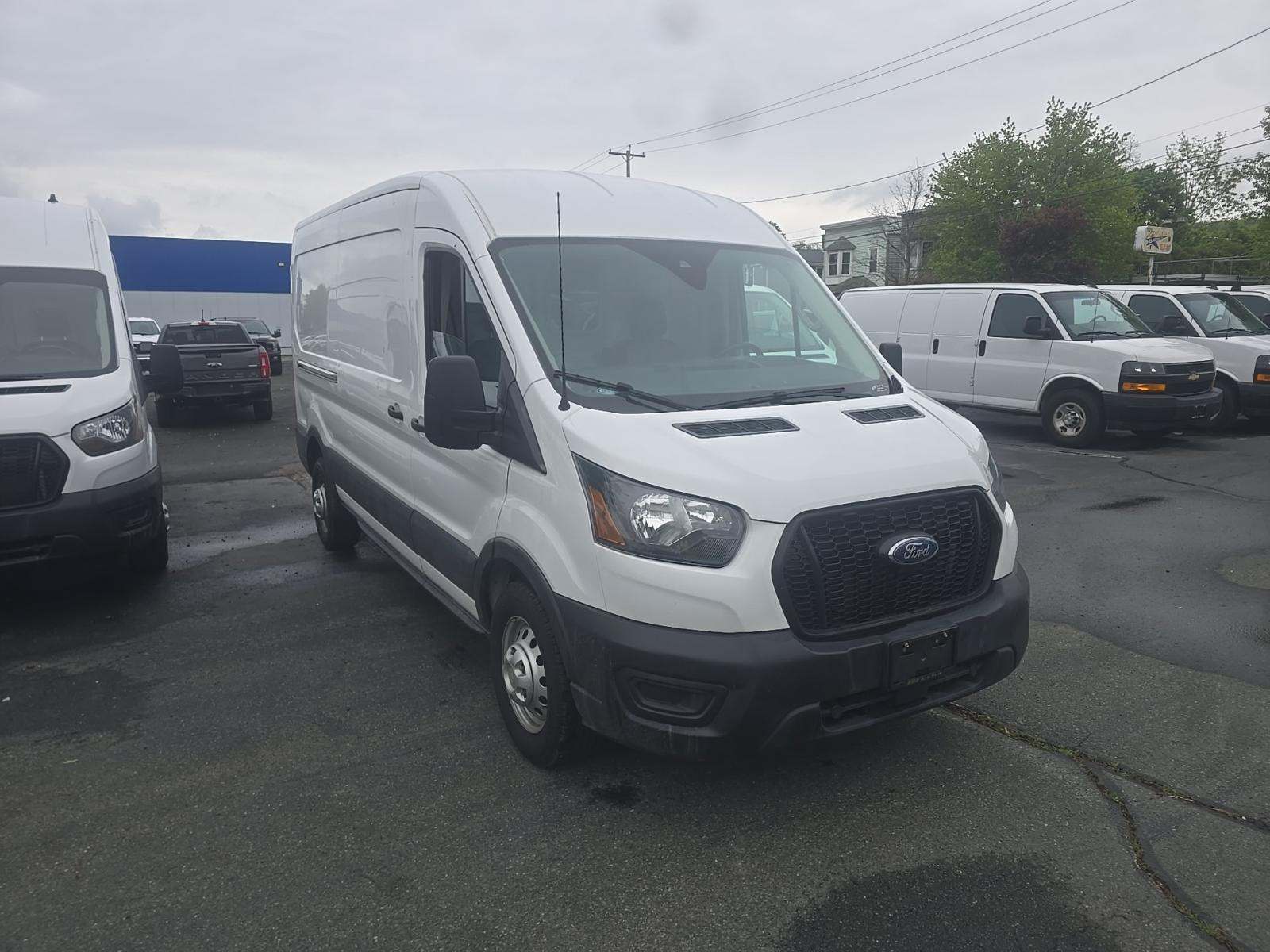 FORD TRANSIT 250 - 4