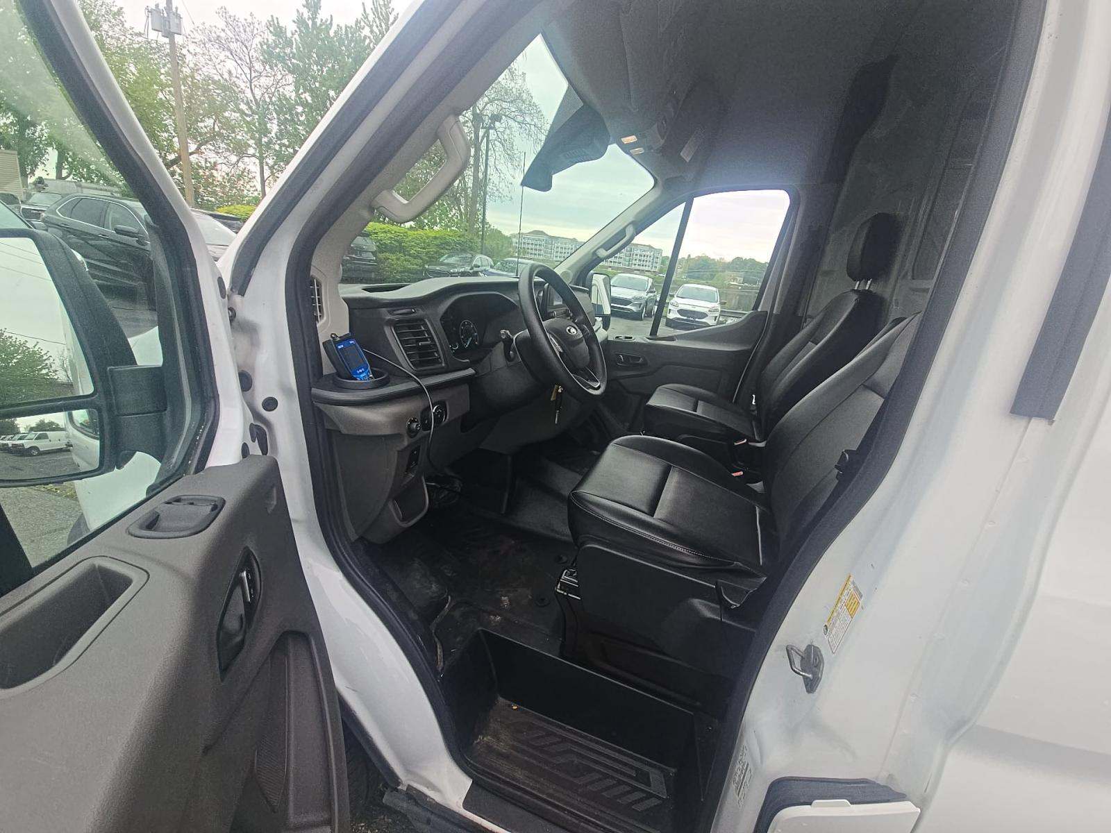 FORD TRANSIT 250 - 6