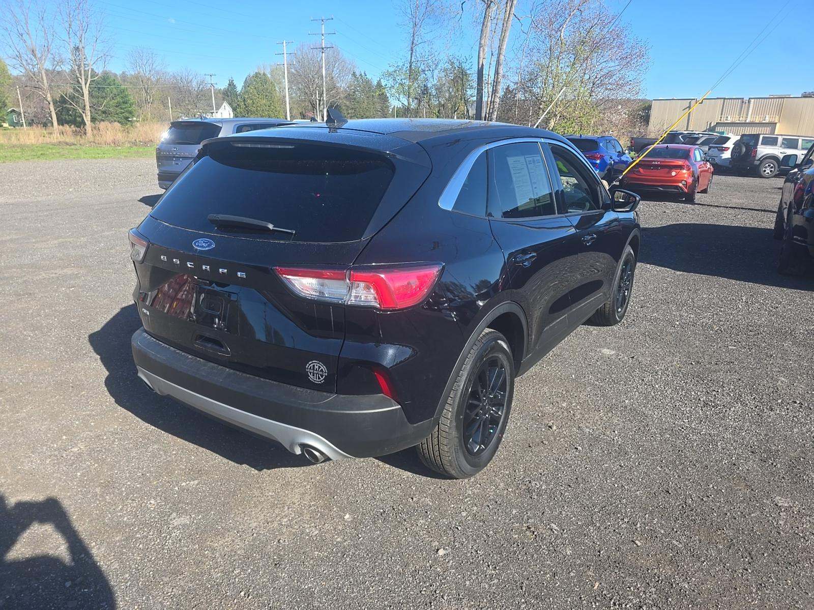 FORD ESCAPE - 3