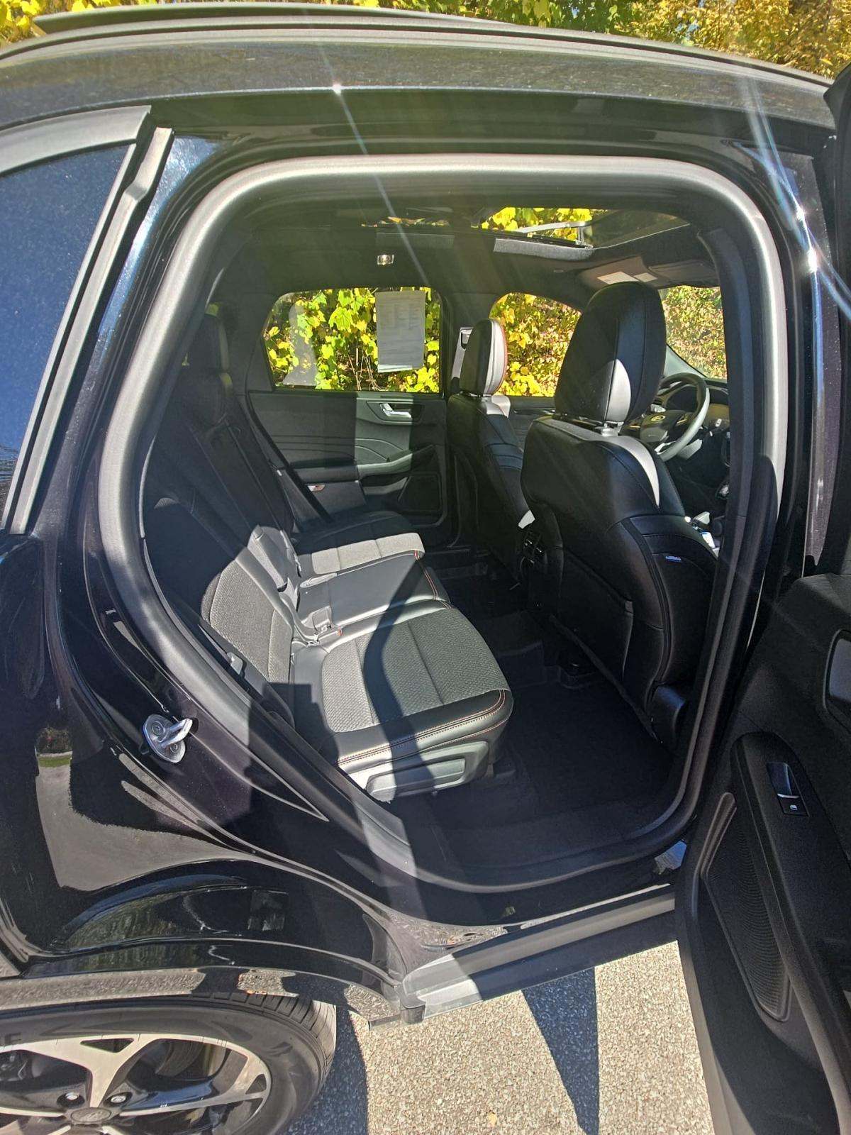 2023 Ford Escape ST-Line Select AWD