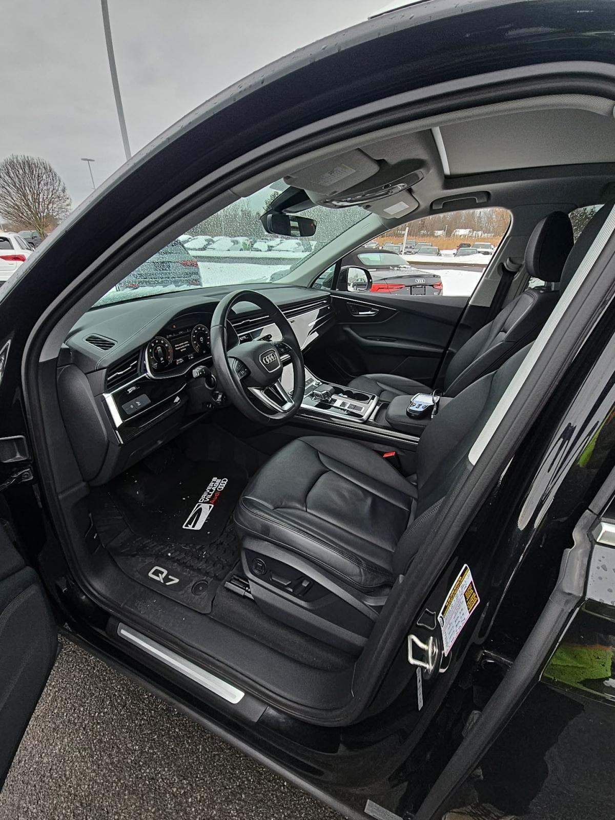 2023 Audi Q7 Premium AWD