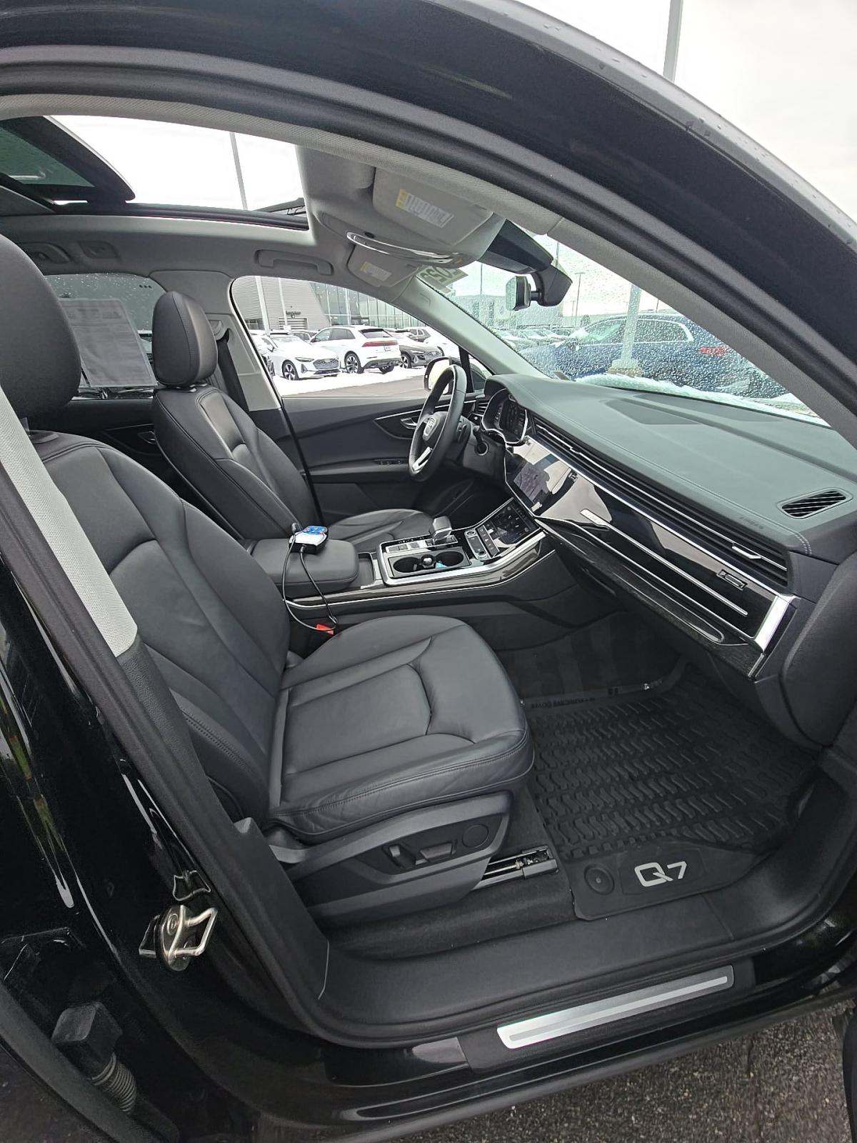 2023 Audi Q7 Premium AWD