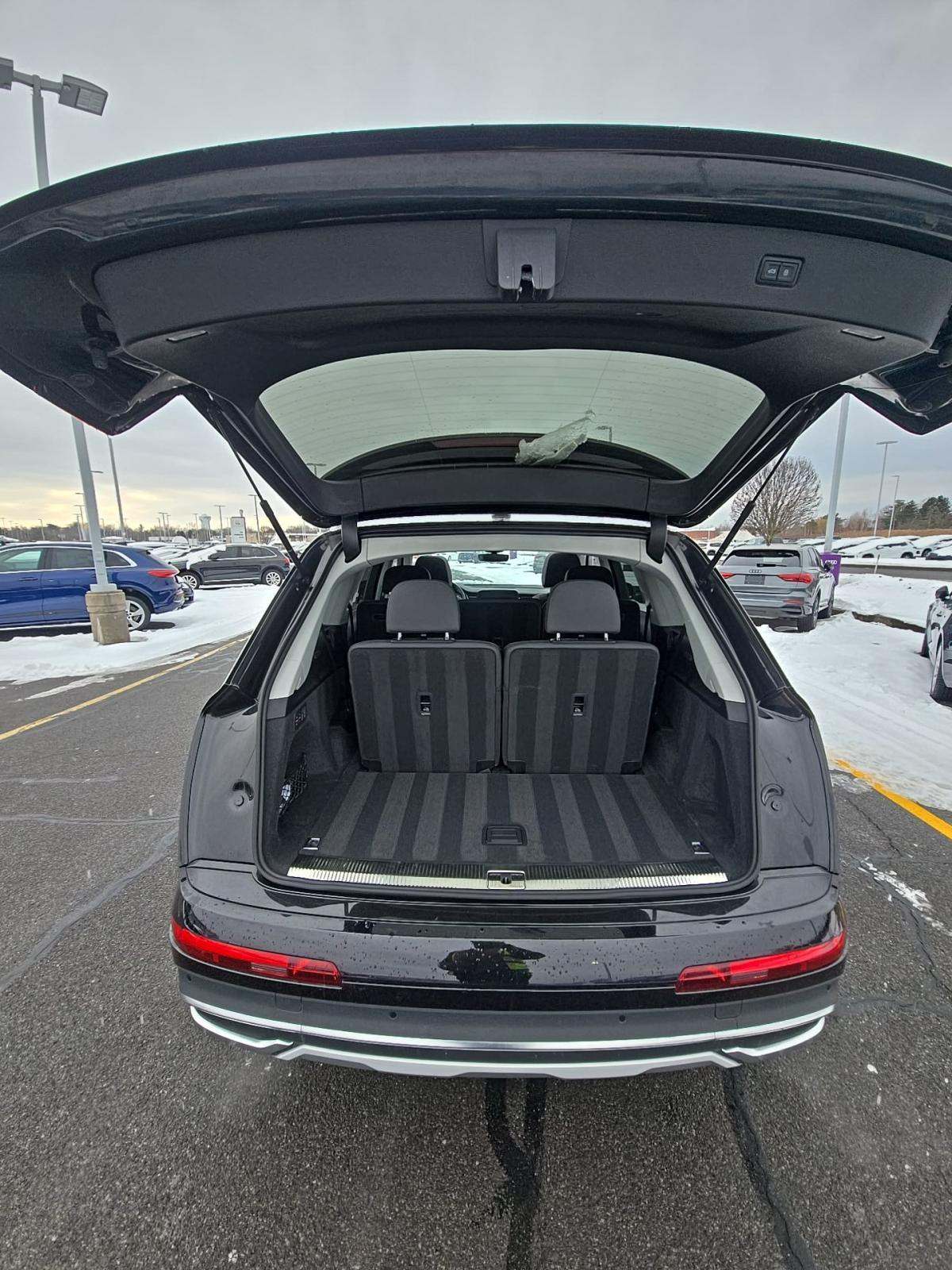 2023 Audi Q7 Premium AWD