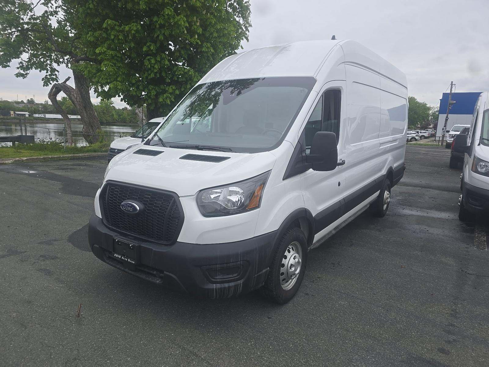 FORD TRANSIT 250 - 1