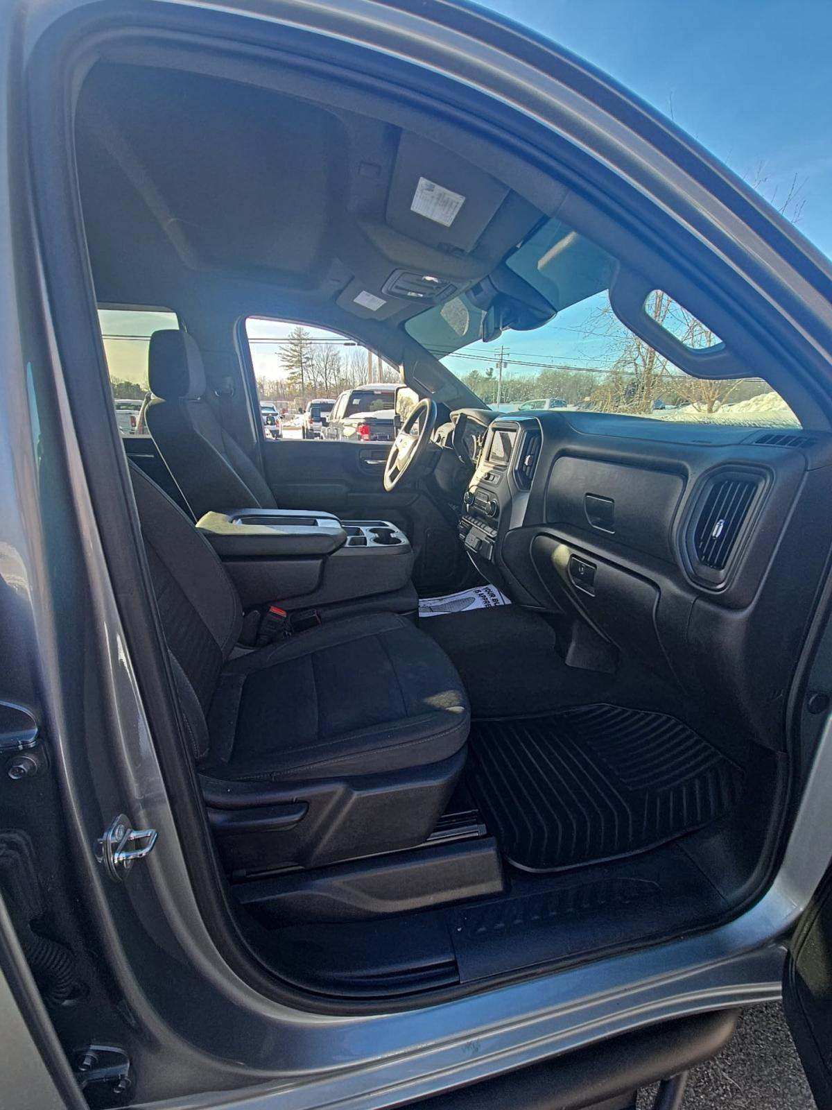 2024 Chevrolet Silverado 2500HD Custom AWD