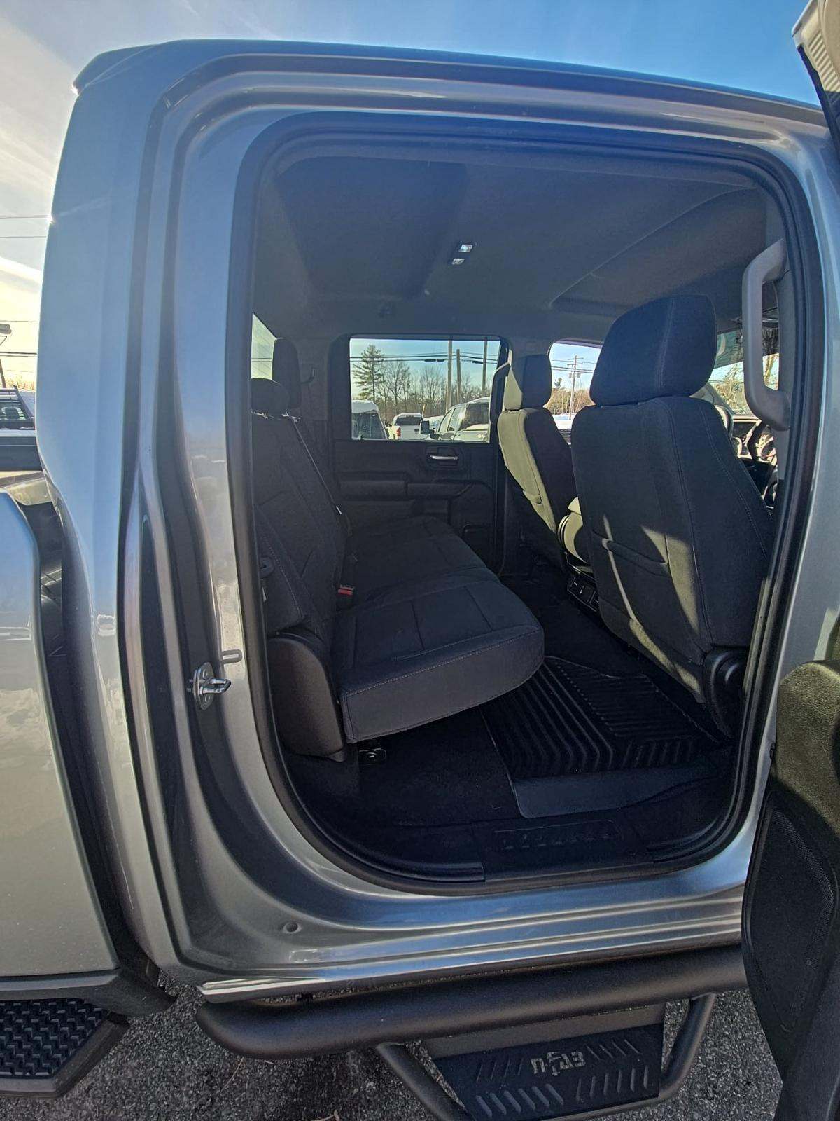 2024 Chevrolet Silverado 2500HD Custom AWD