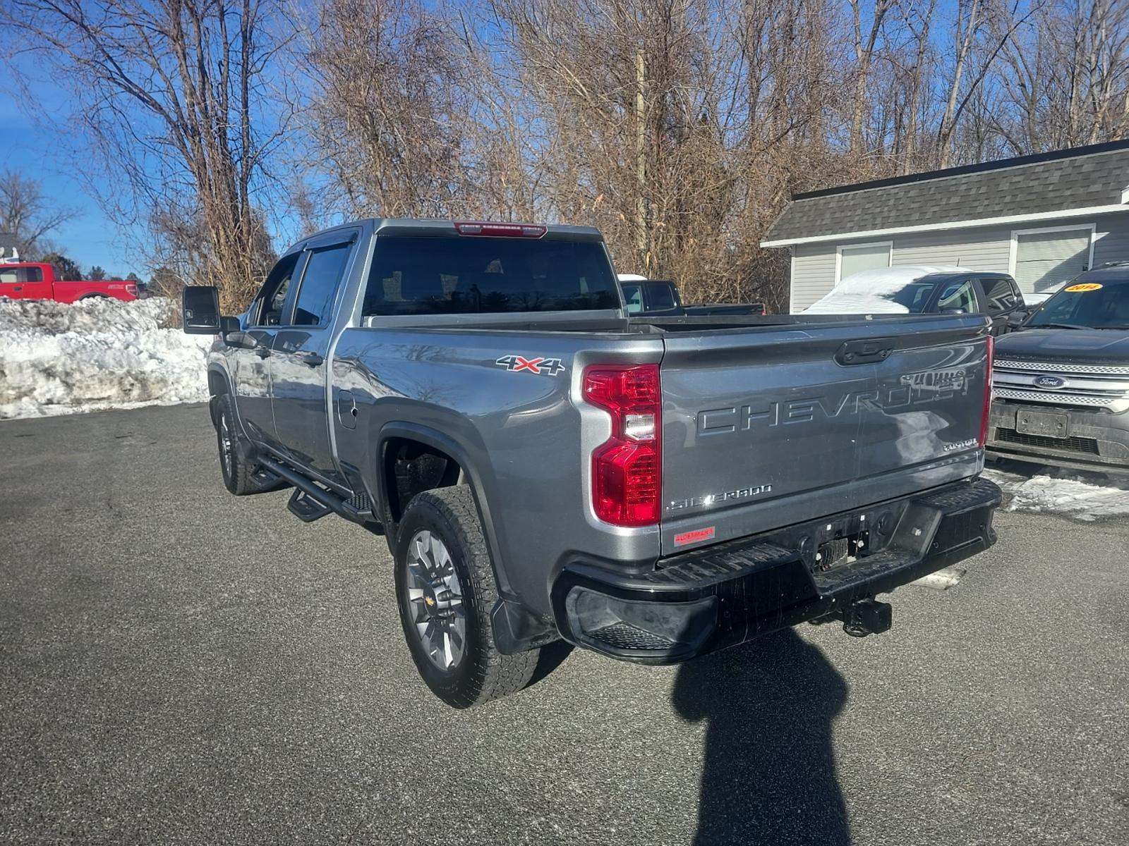 2024 Chevrolet Silverado 2500HD Custom AWD