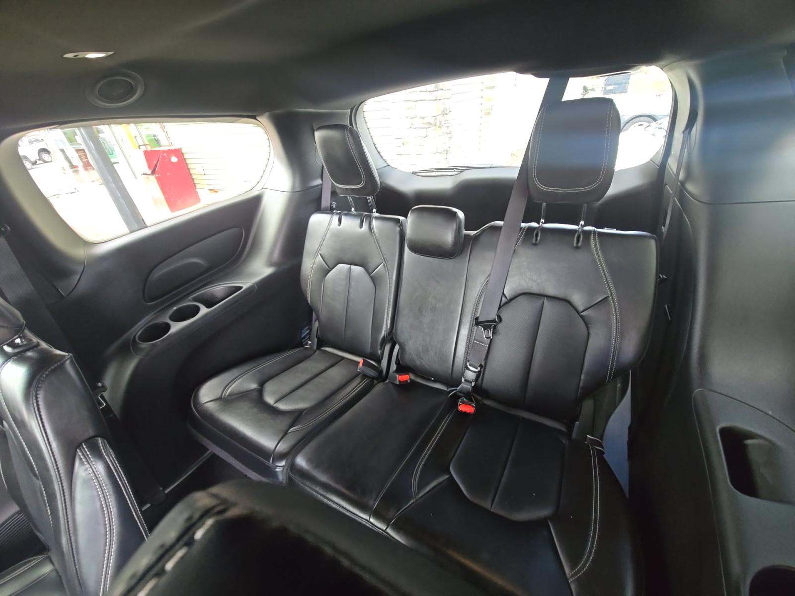 2025 Chrysler Pacifica Select FWD