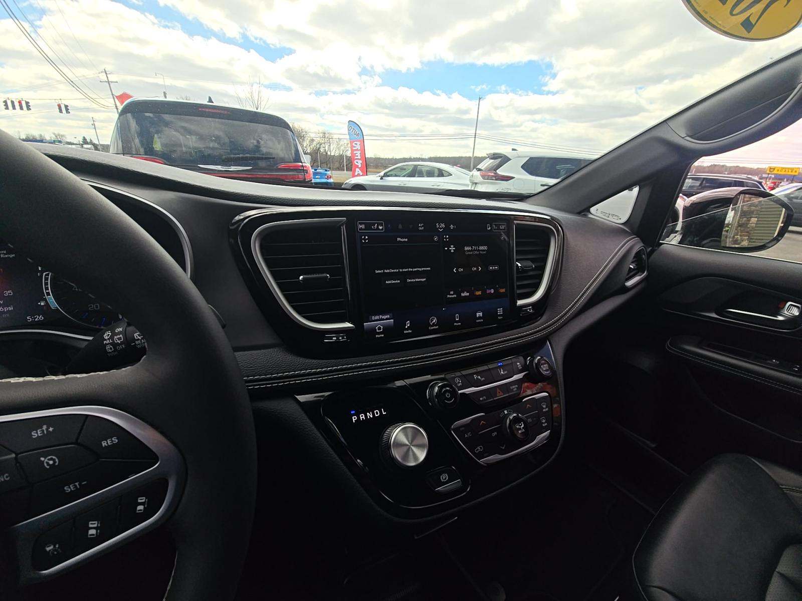 2025 Chrysler Pacifica Select FWD