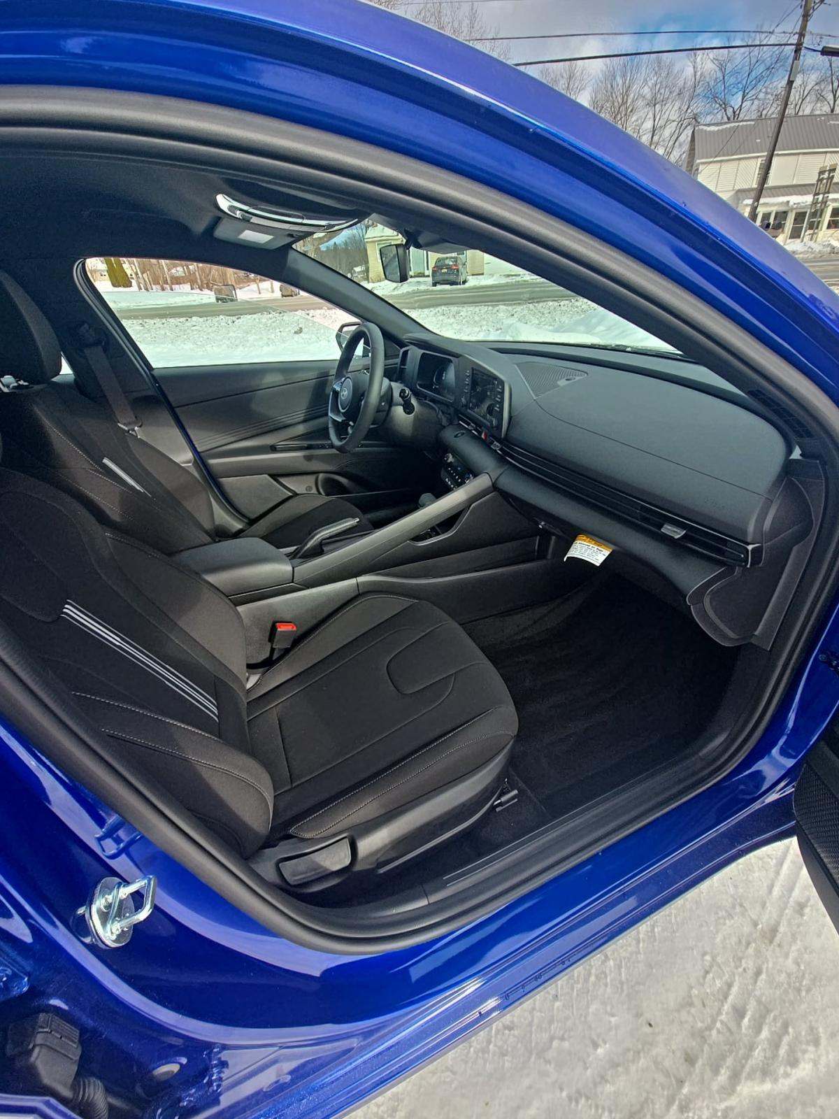 2025 Hyundai Elantra SEL Sport FWD