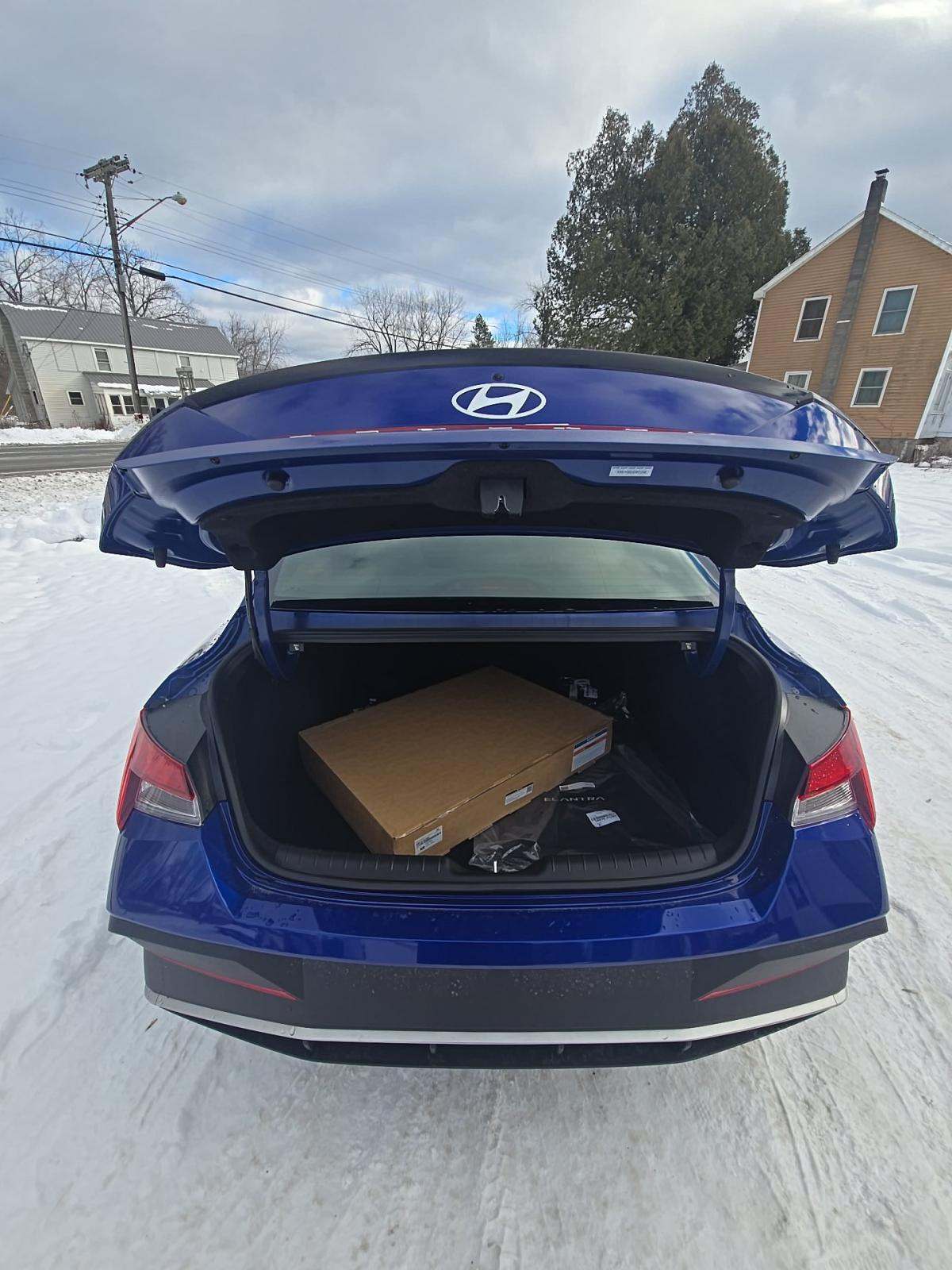 2025 Hyundai Elantra SEL Sport FWD