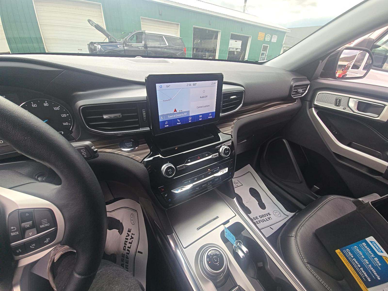 FORD EXPLORER - 10
