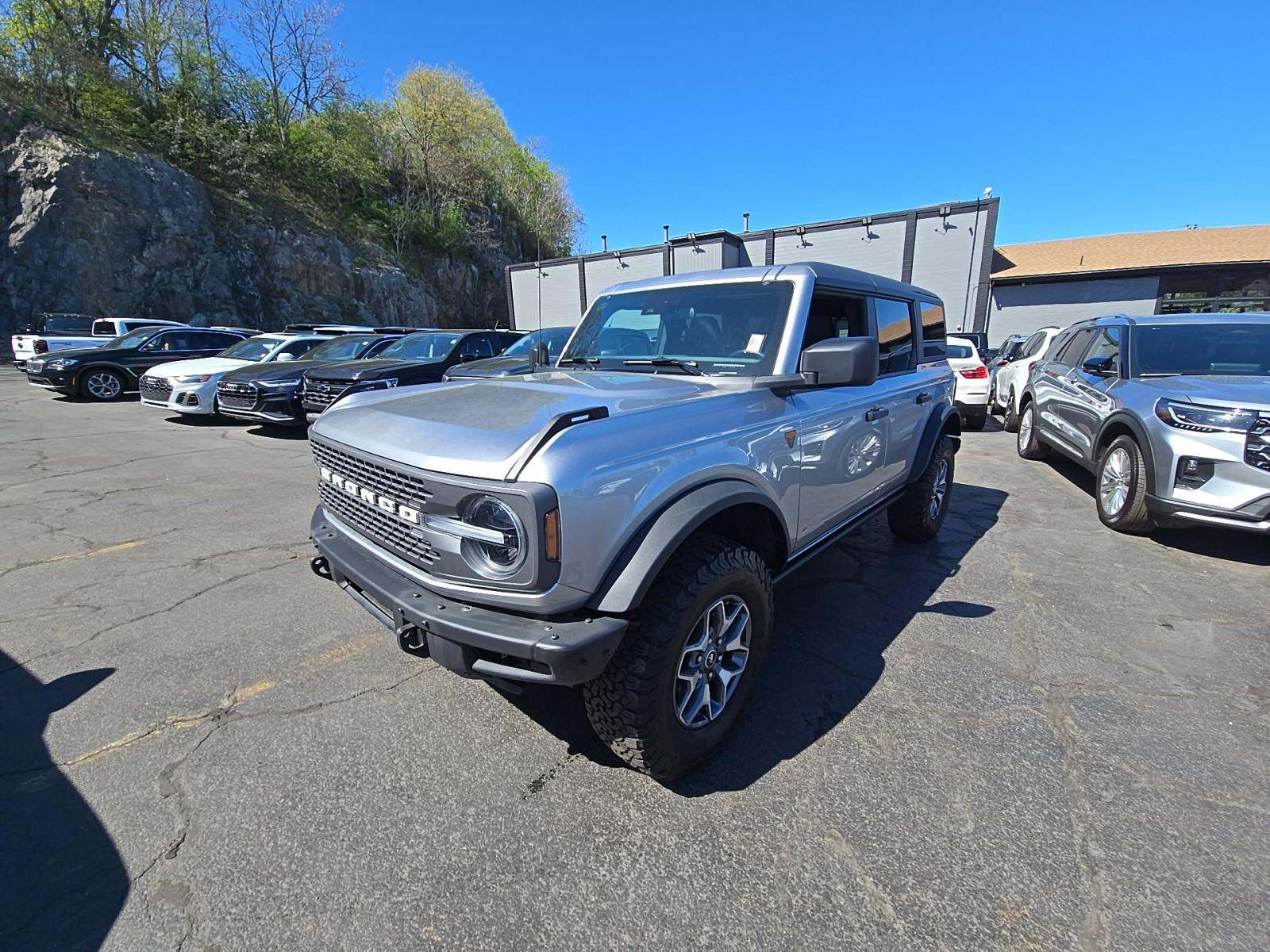 FORD BRONCO - 1