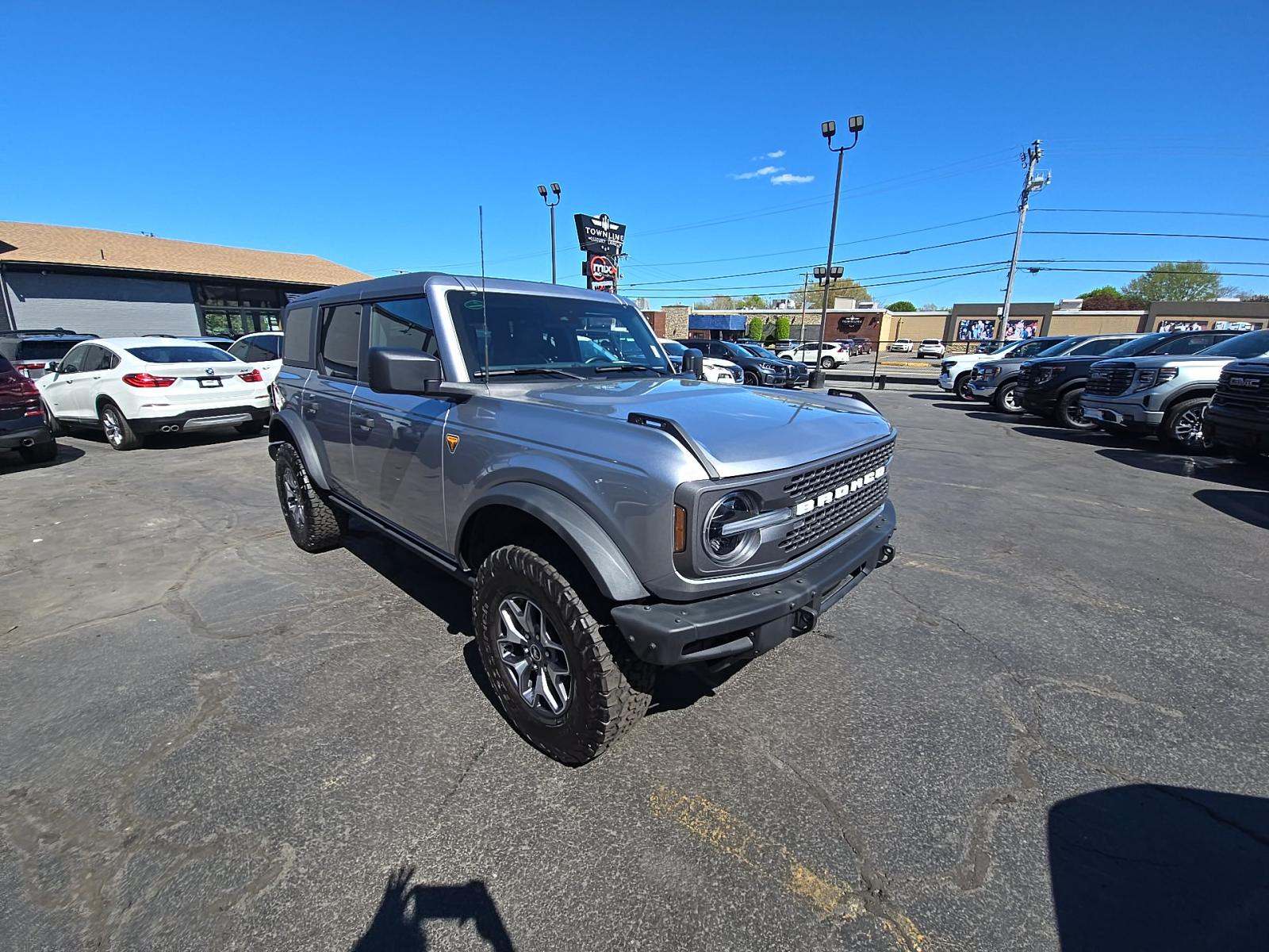 FORD BRONCO - 4