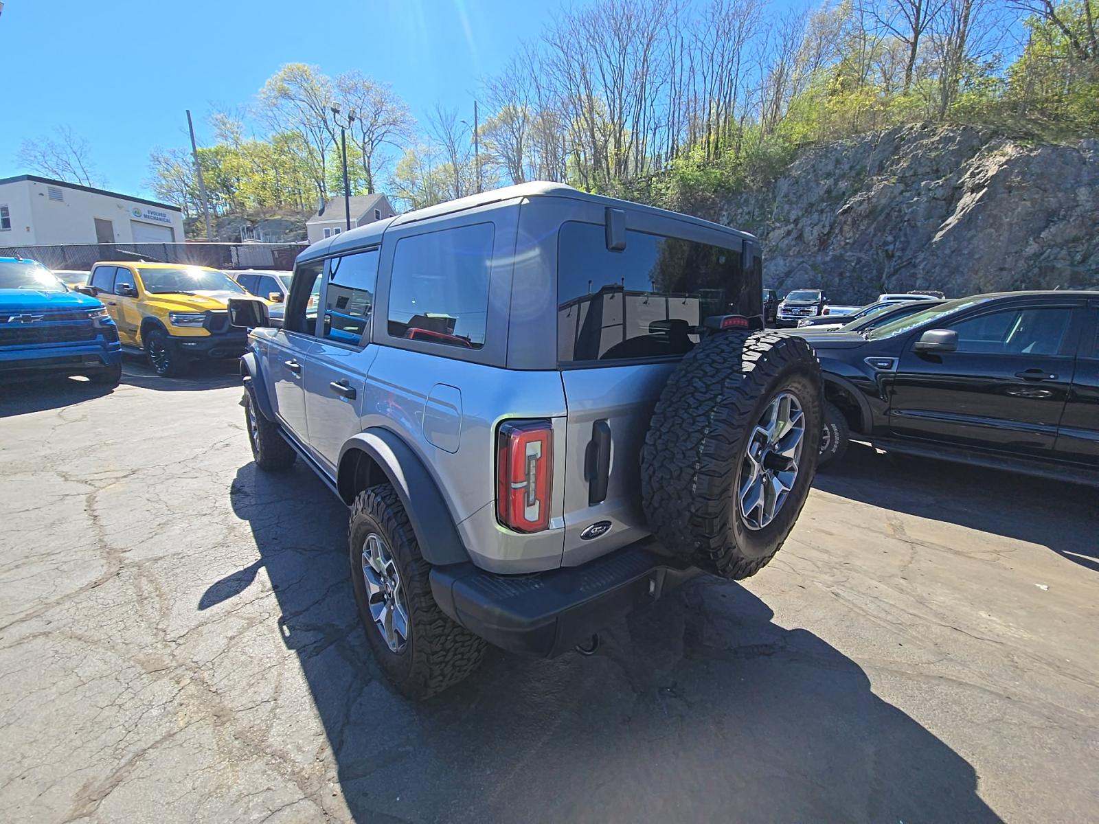 FORD BRONCO - 2