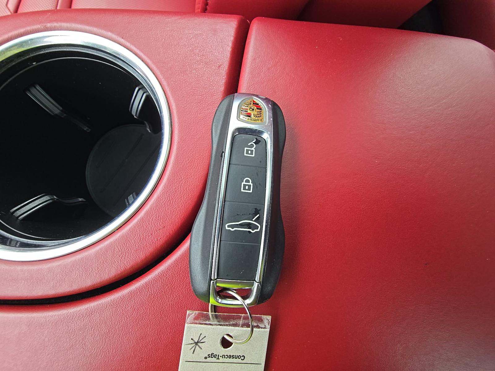 2023 Porsche Panamera 4 AWD