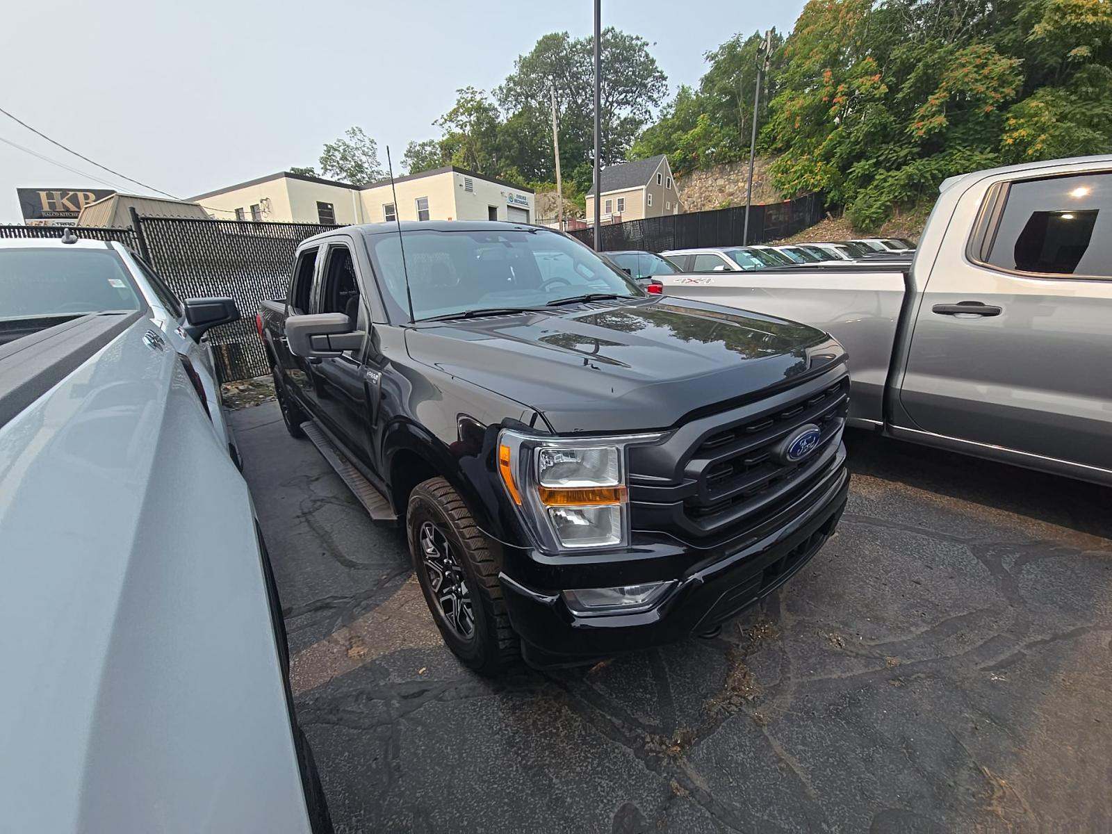 2022 Ford F-150 XLT AWD