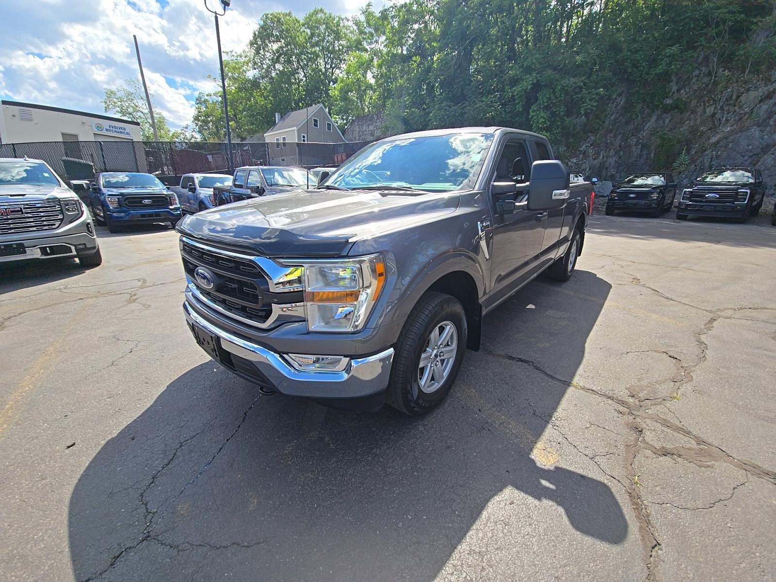 2022 Ford F-150 XLT AWD