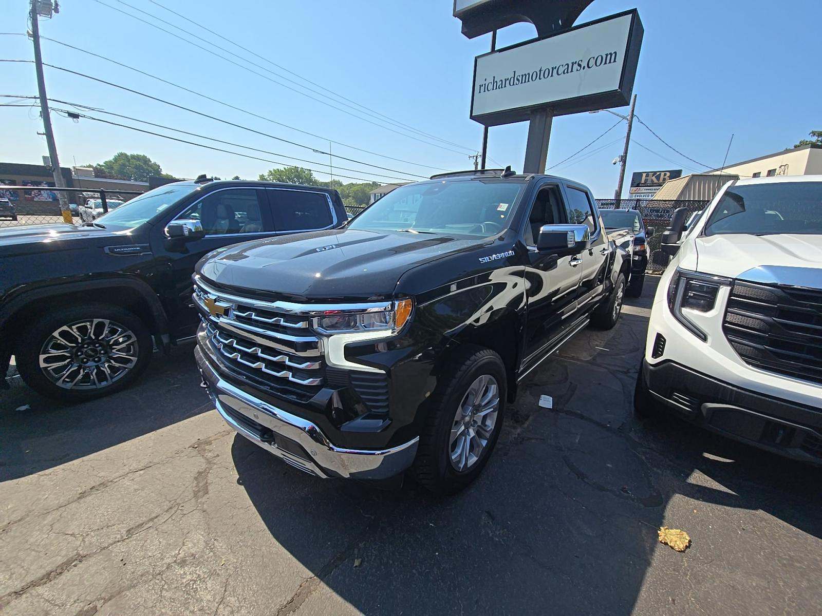 2024 Chevrolet Silverado 1500 LTZ AWD