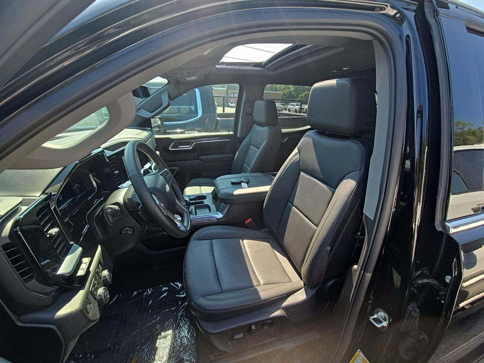2024 Chevrolet Silverado 1500 LTZ AWD