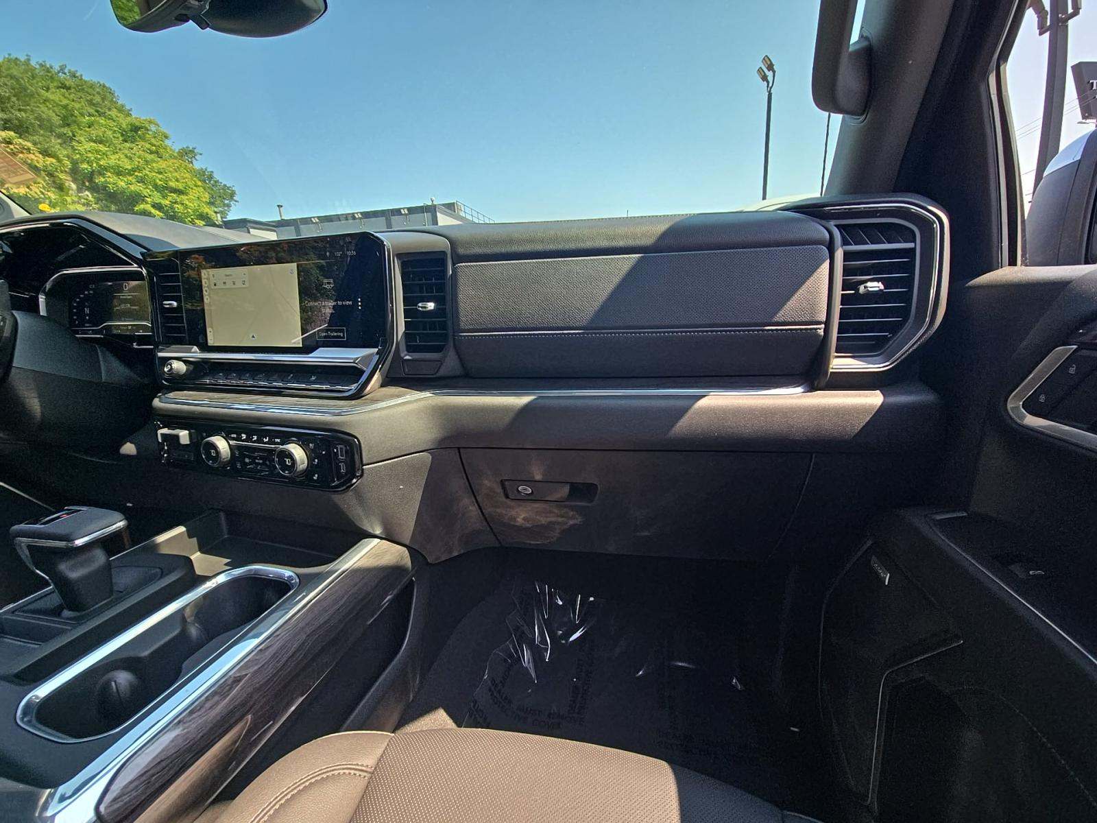 2024 Chevrolet Silverado 1500 LTZ AWD