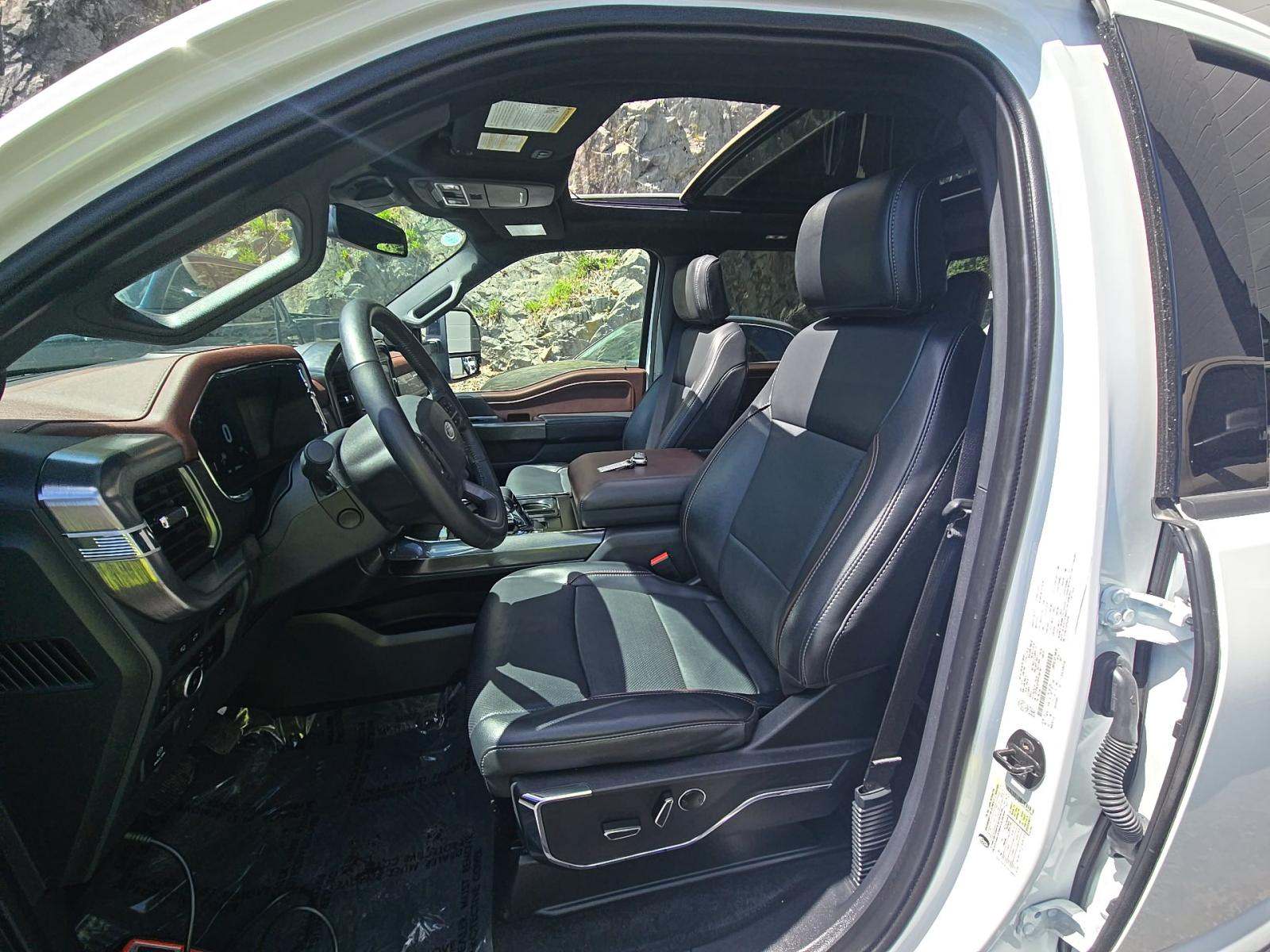 2023 Ford F-150 Hybrid Lariat AWD