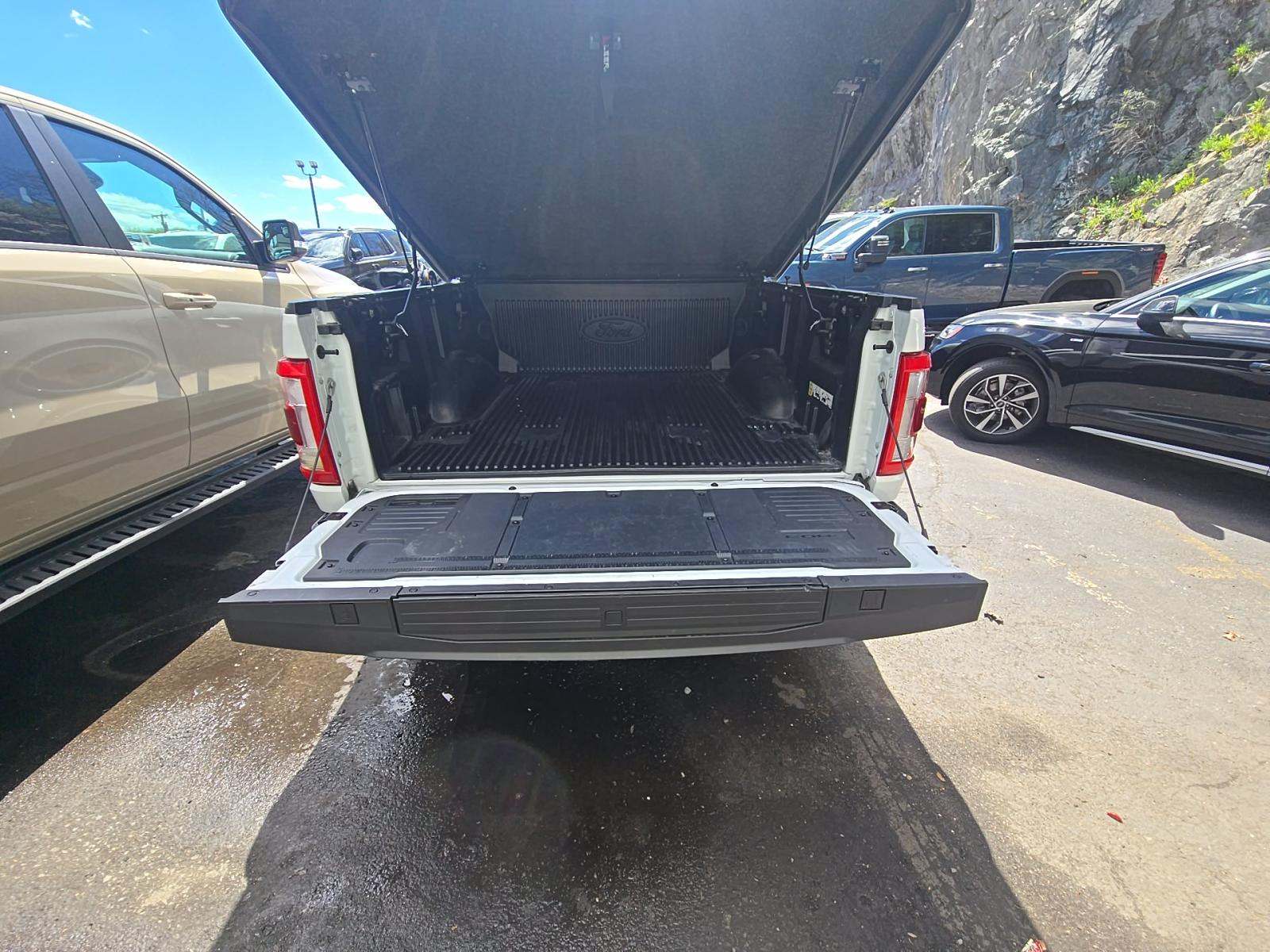 2023 Ford F-150 Hybrid Lariat AWD