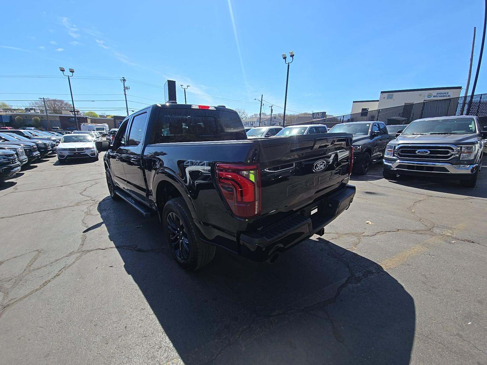 2026 Ford F-150 Lariat AWD