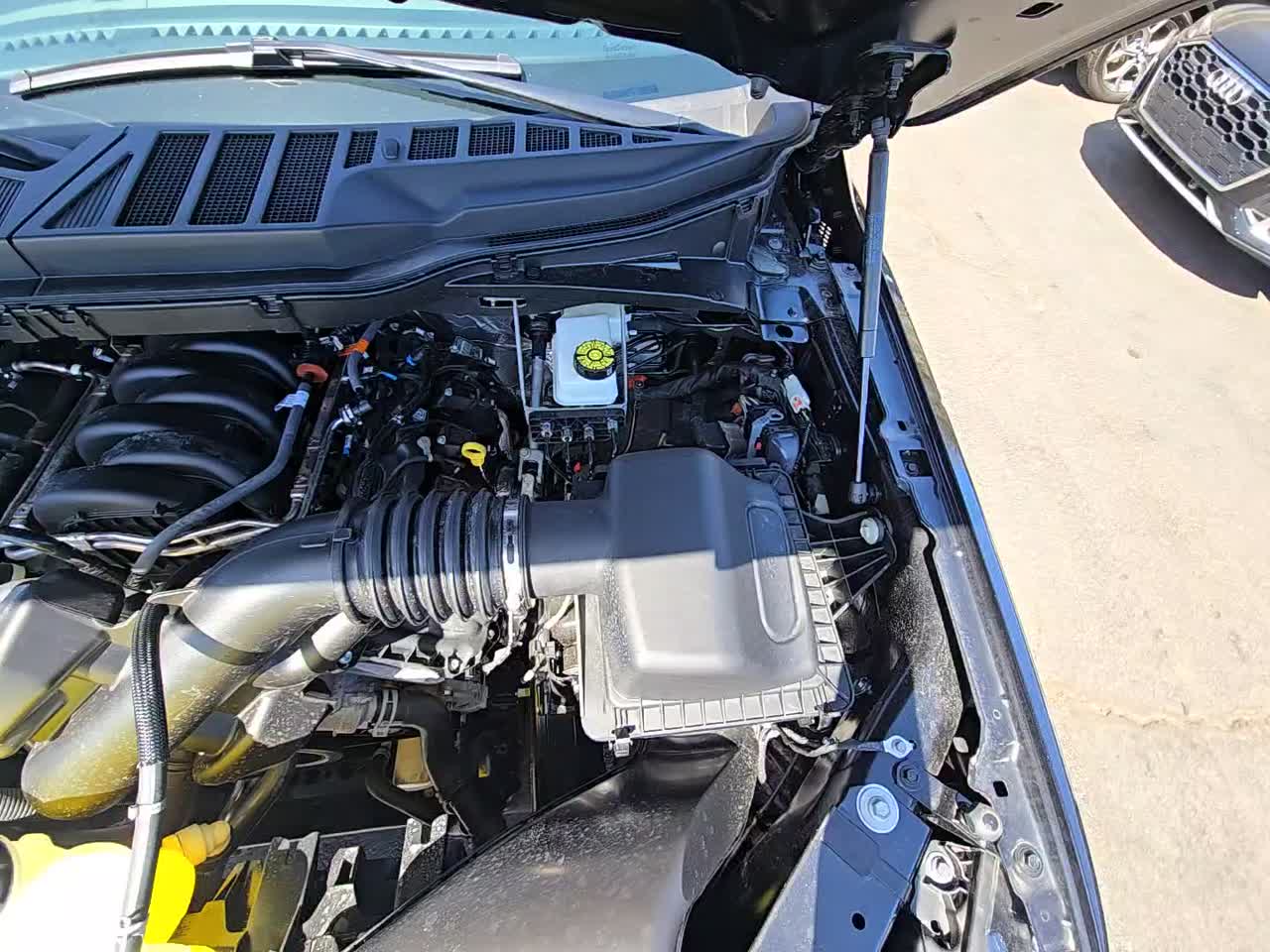 2026 Ford F-150 Lariat AWD