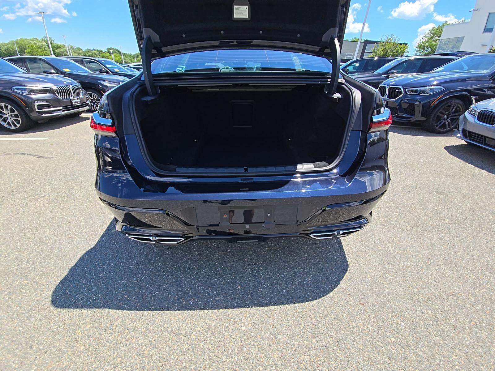 2023 BMW 7 Series 760i xDrive AWD