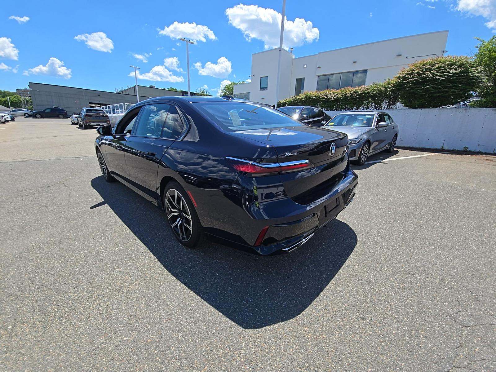 2023 BMW 7 Series 760i xDrive AWD