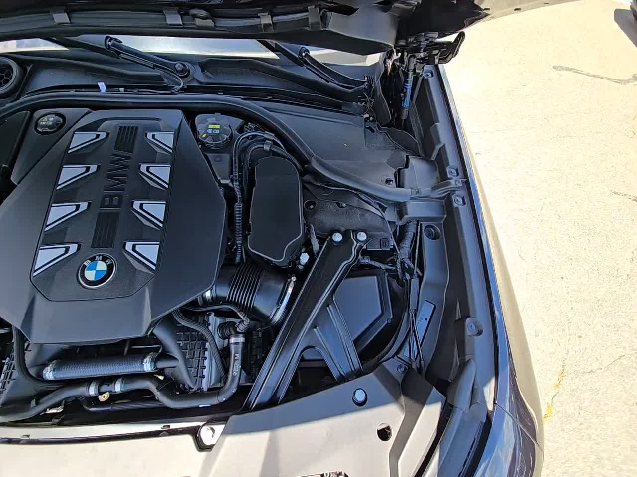 2023 BMW 7 Series 760i xDrive AWD