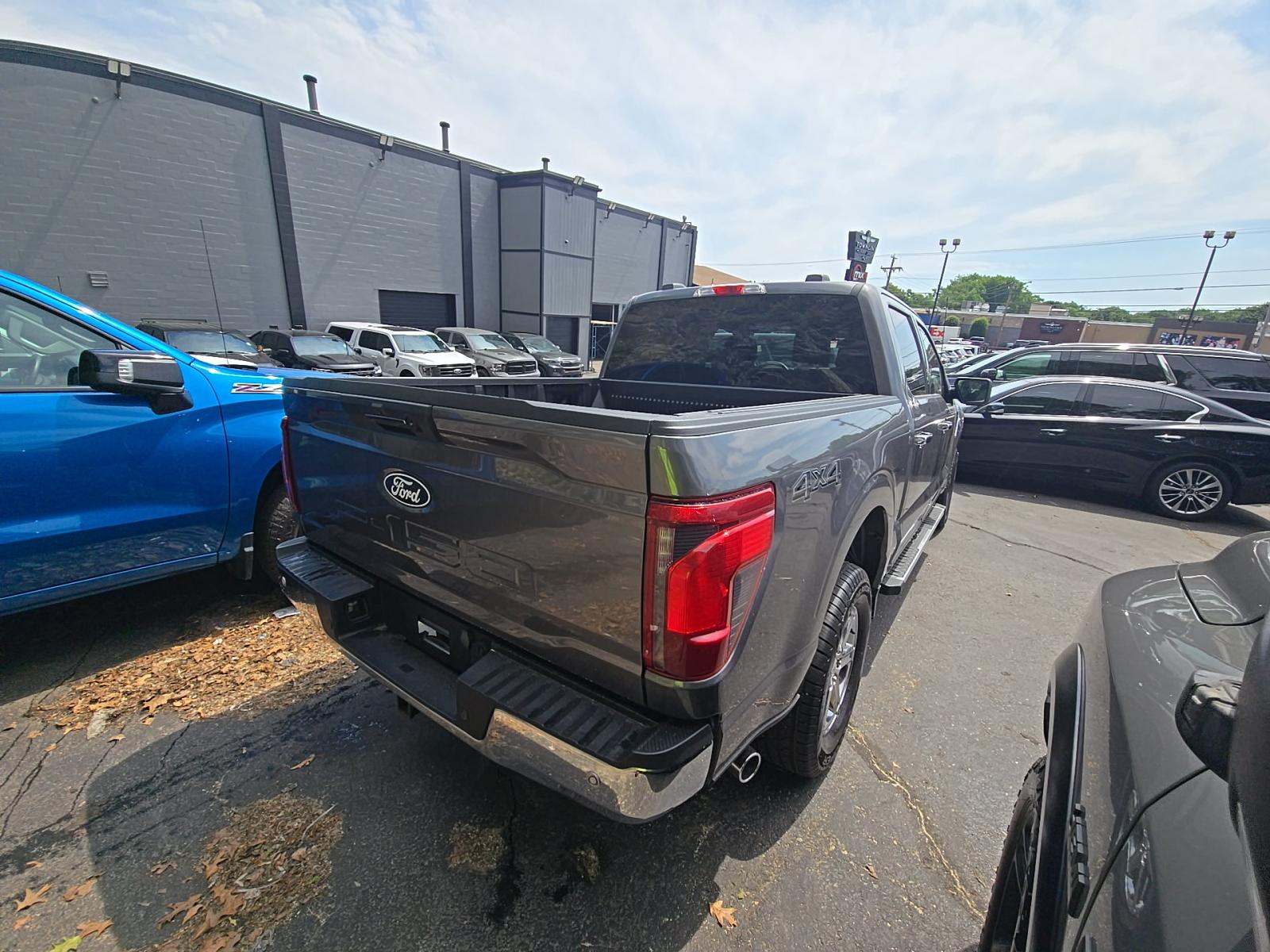 2024 Ford F-150 XLT AWD