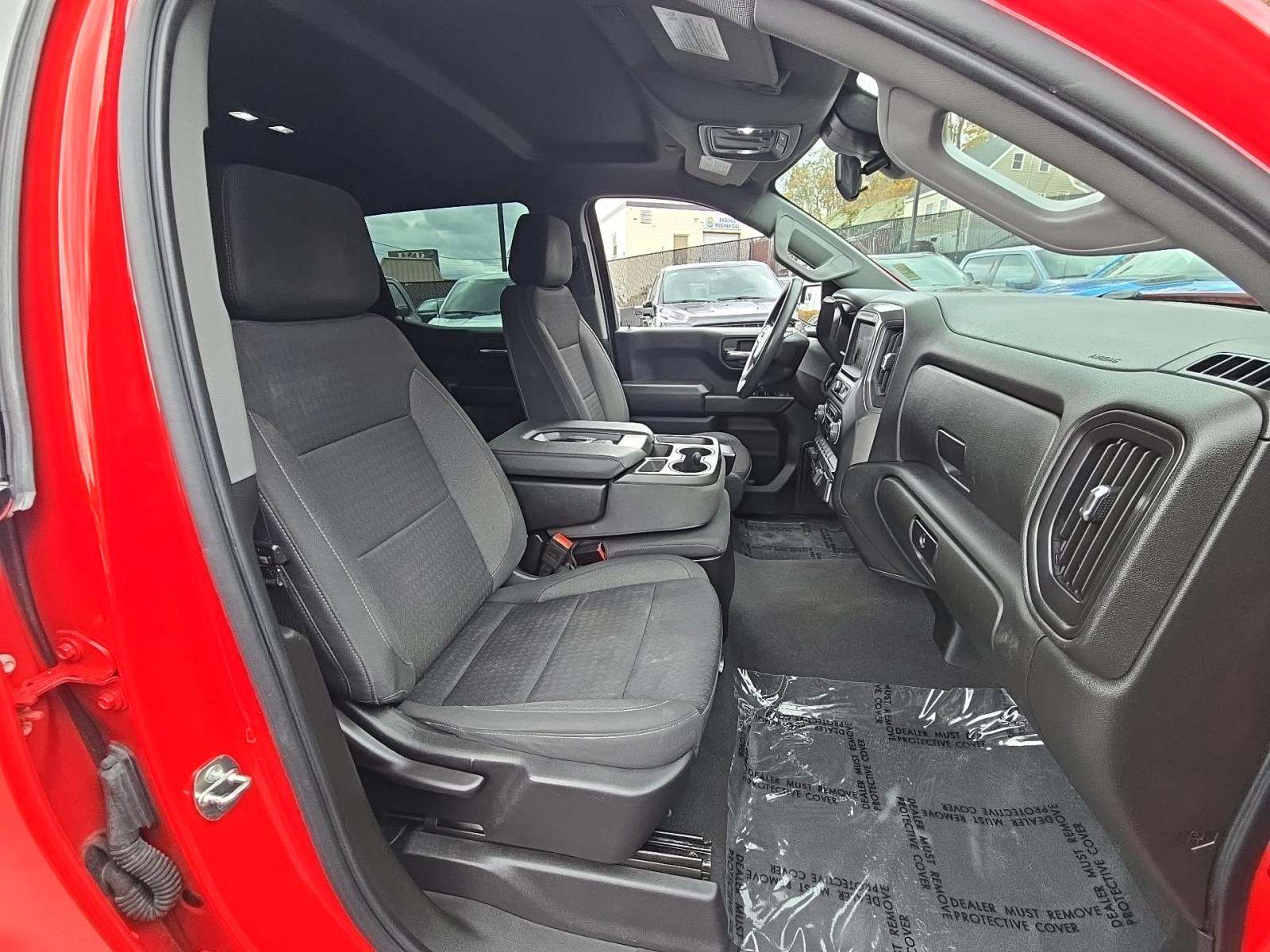 2023 Chevrolet Silverado 1500 Custom AWD