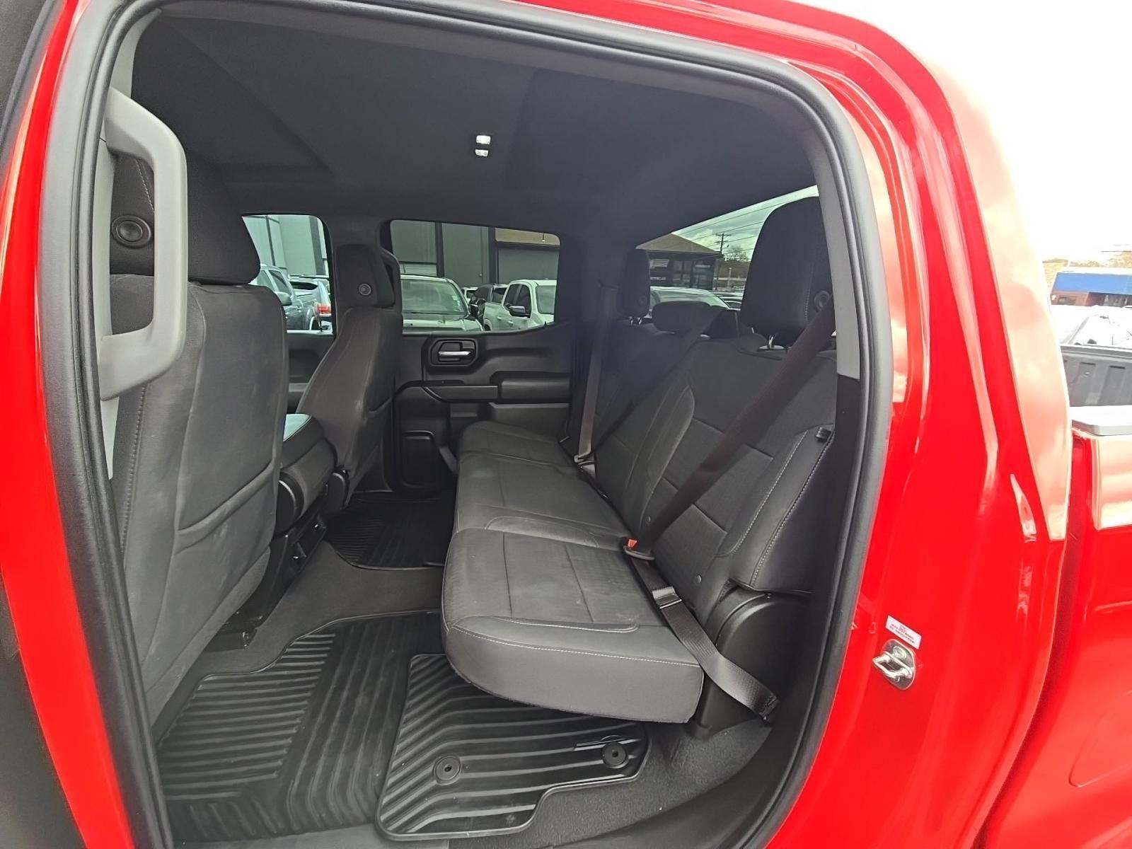 2023 Chevrolet Silverado 1500 Custom AWD