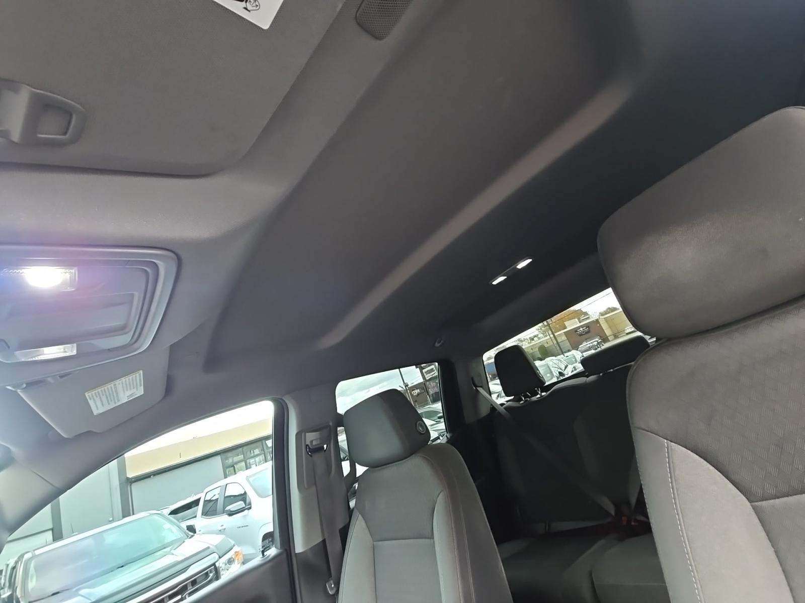 2023 Chevrolet Silverado 1500 Custom AWD