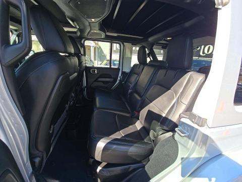 JEEP 4XE SAHARA HIGH ALTITUDE - 9