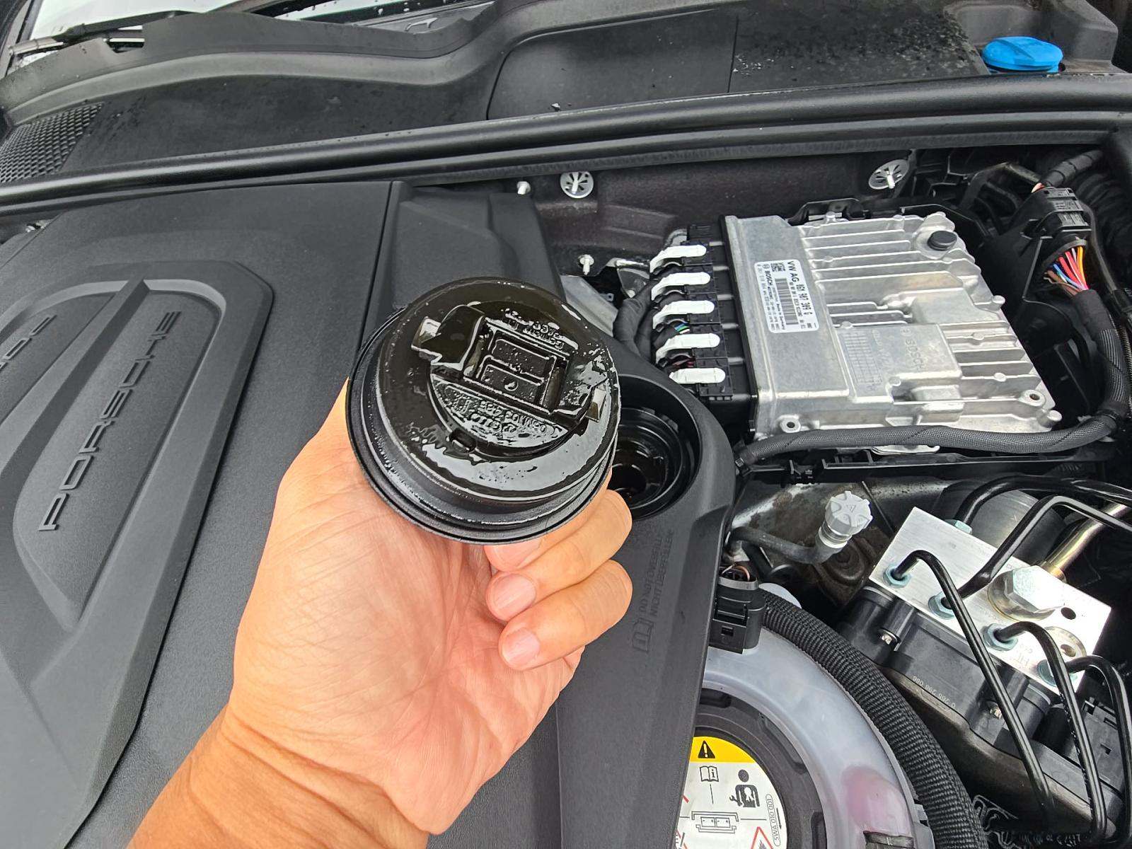 2023 Porsche Cayenne E-Hybrid AWD