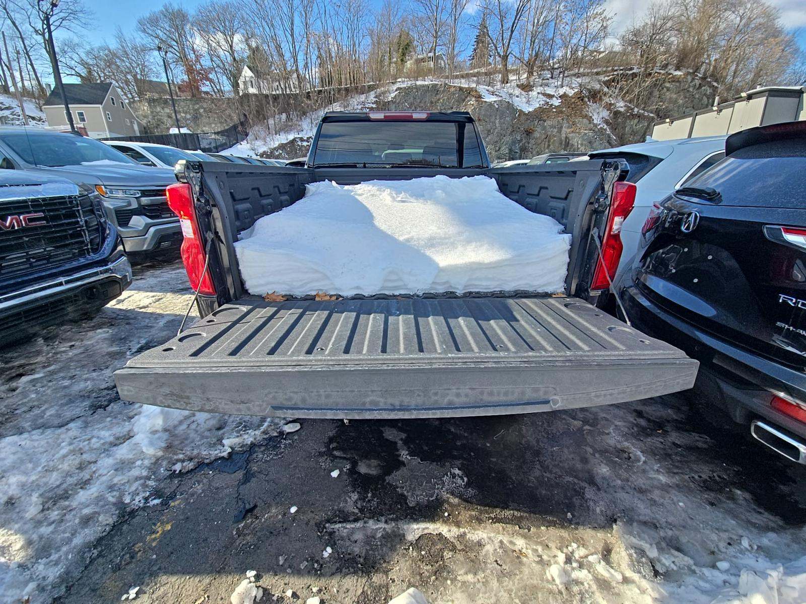 2024 Chevrolet Silverado 1500 RST AWD