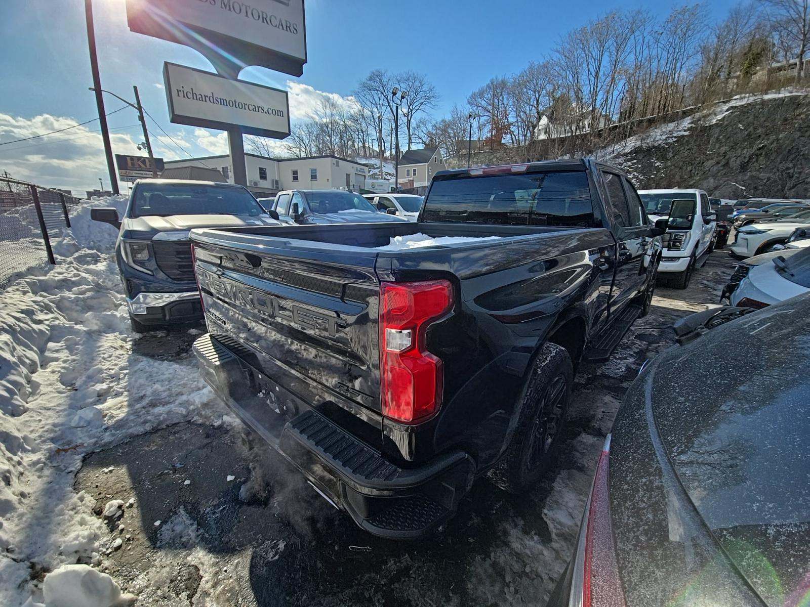 2024 Chevrolet Silverado 1500 RST AWD