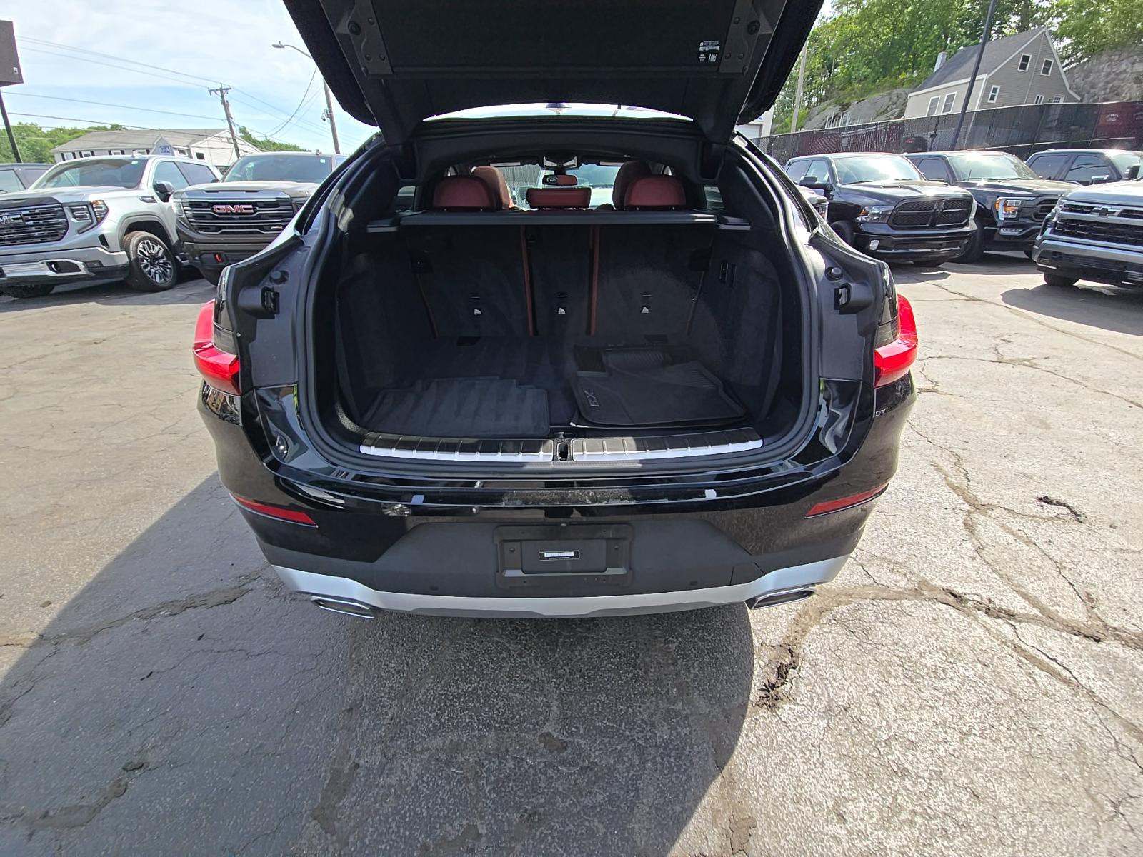 2023 BMW X4 xDrive30i AWD