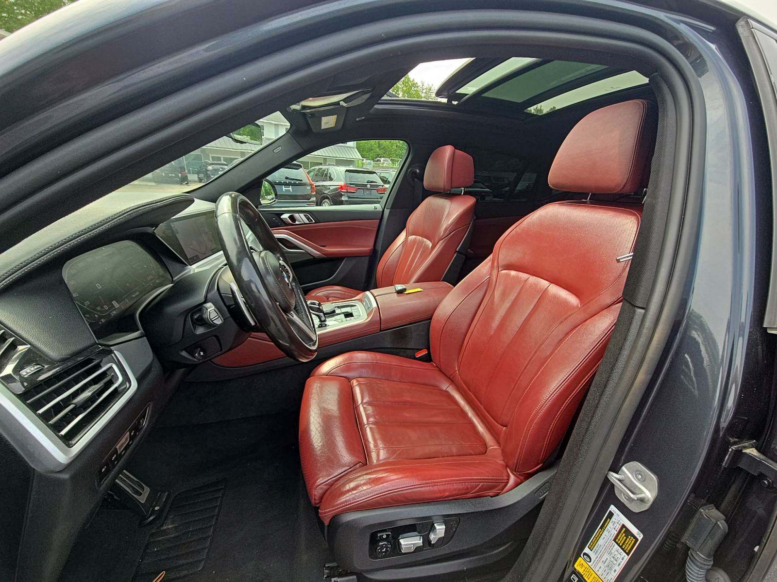 2021 BMW X6 M50i AWD