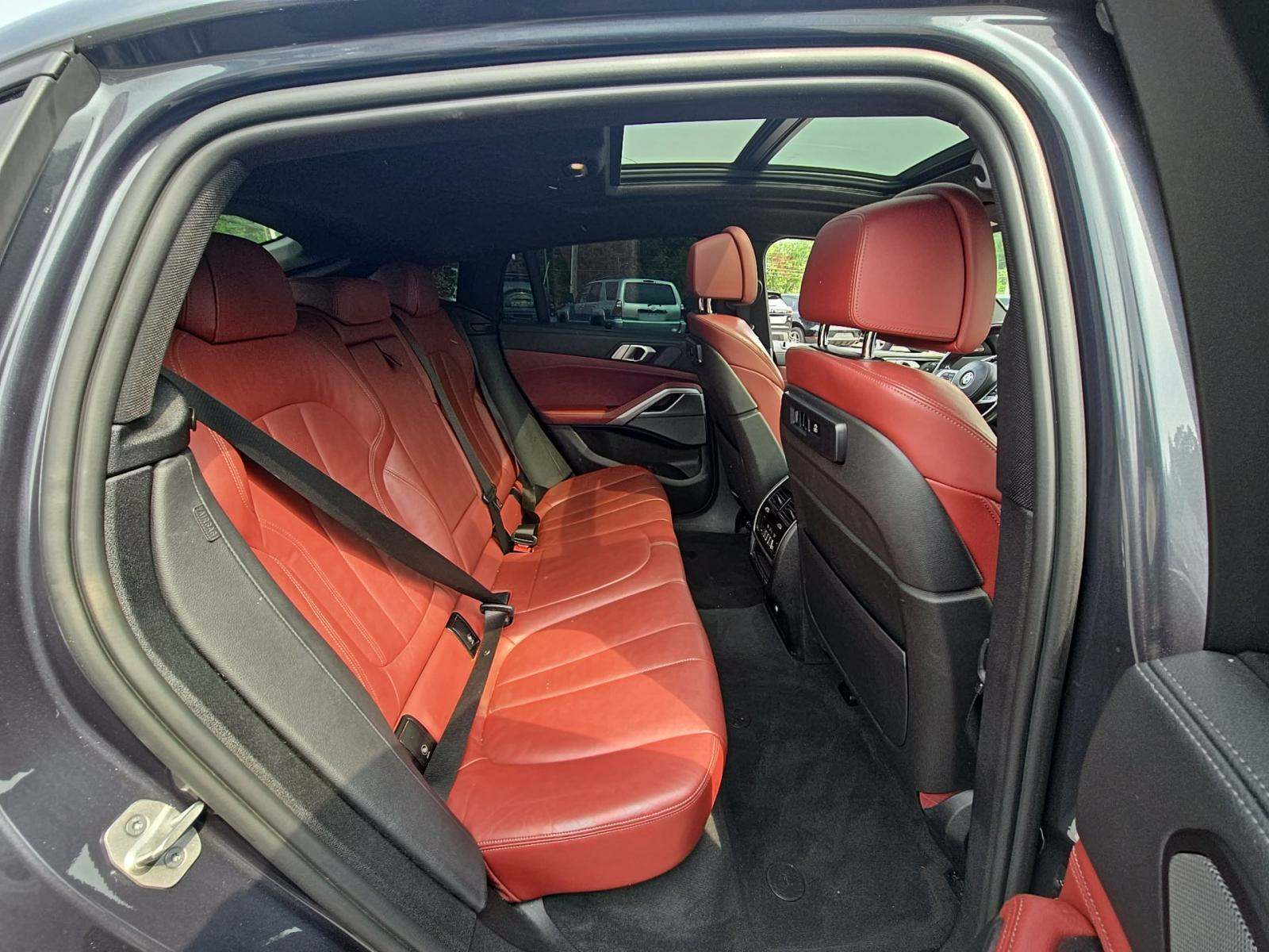 2021 BMW X6 M50i AWD