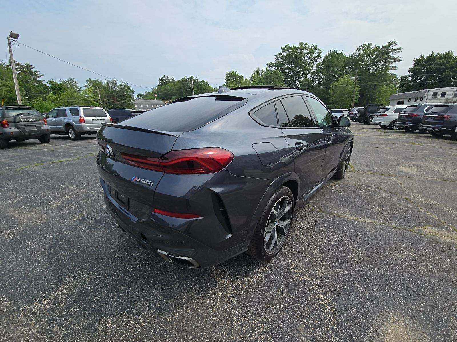 2021 BMW X6 M50i AWD