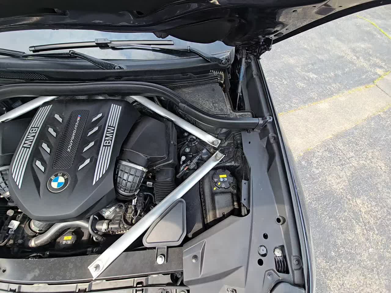 2021 BMW X6 M50i AWD