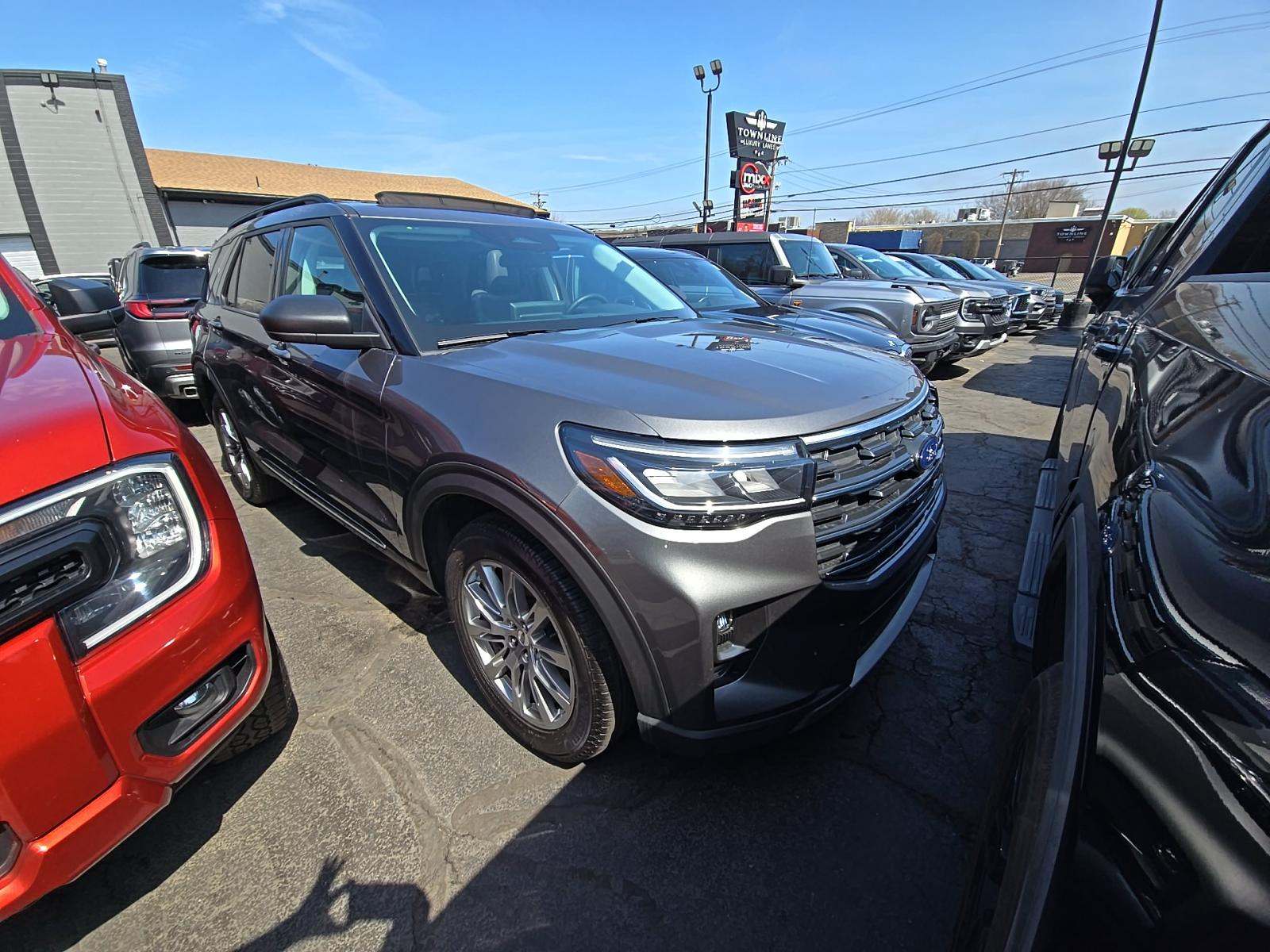 FORD EXPLORER - 4