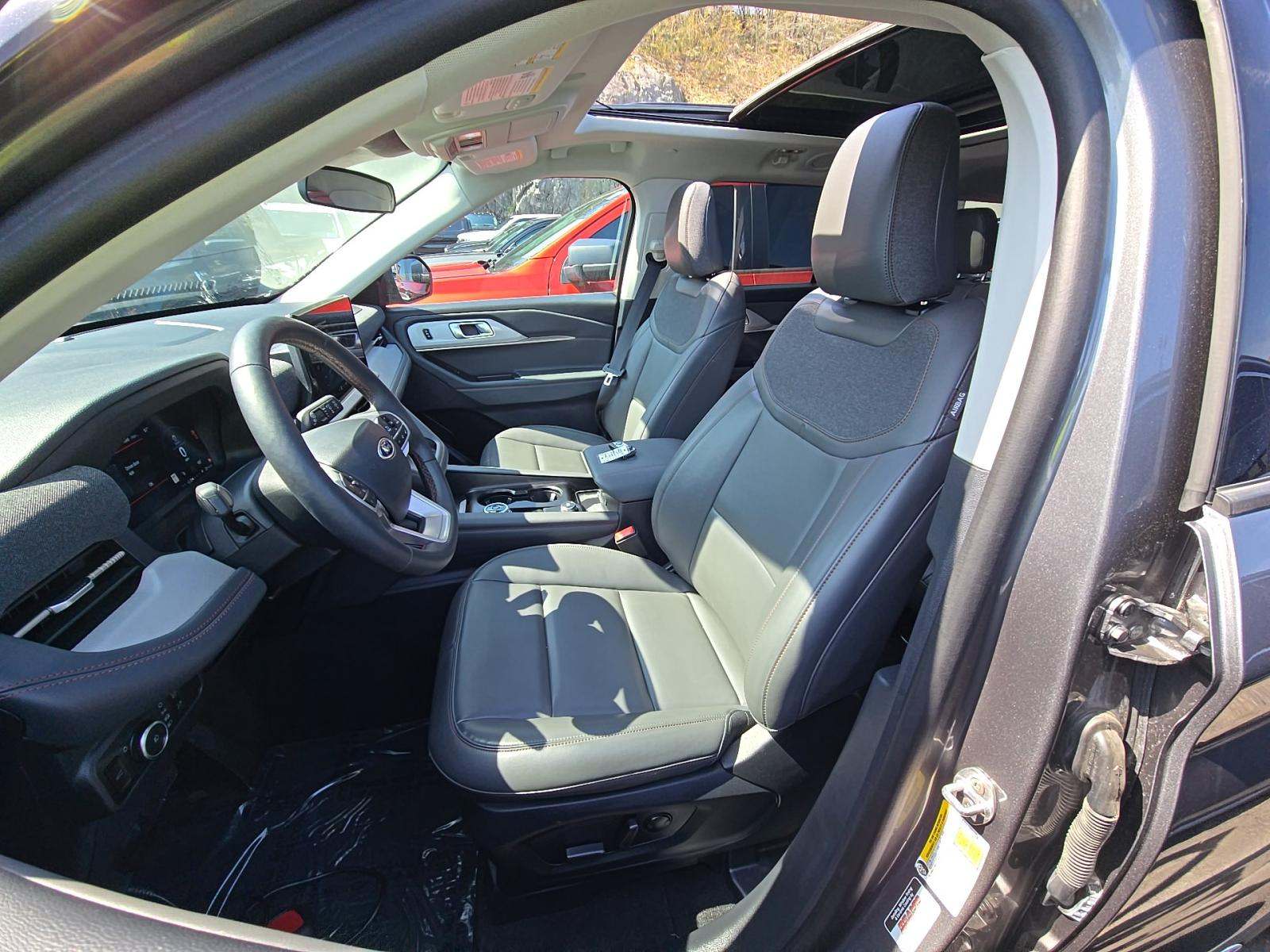 FORD EXPLORER - 6