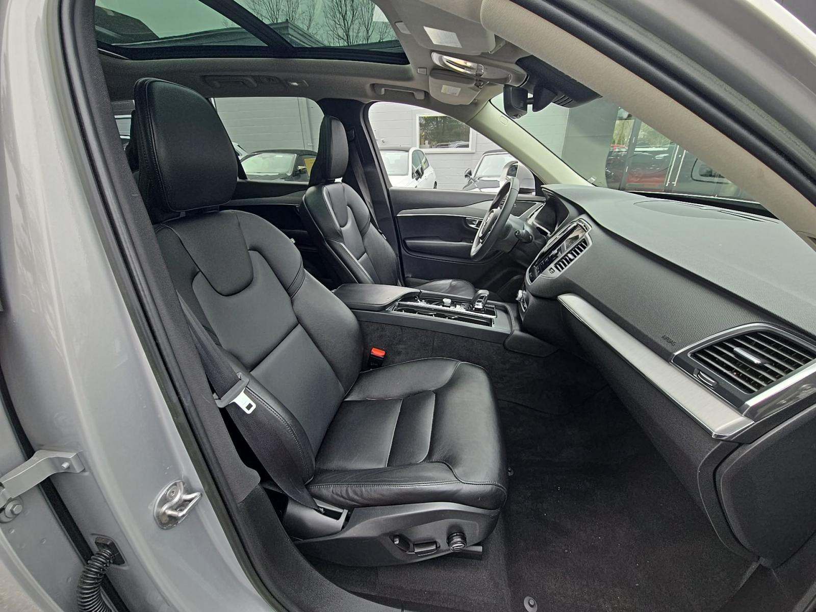 2023 Volvo XC90 B5 Core AWD