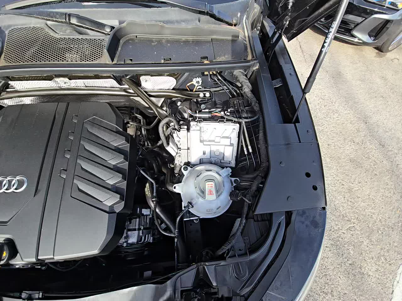 2023 Audi Q5 S line Premium AWD