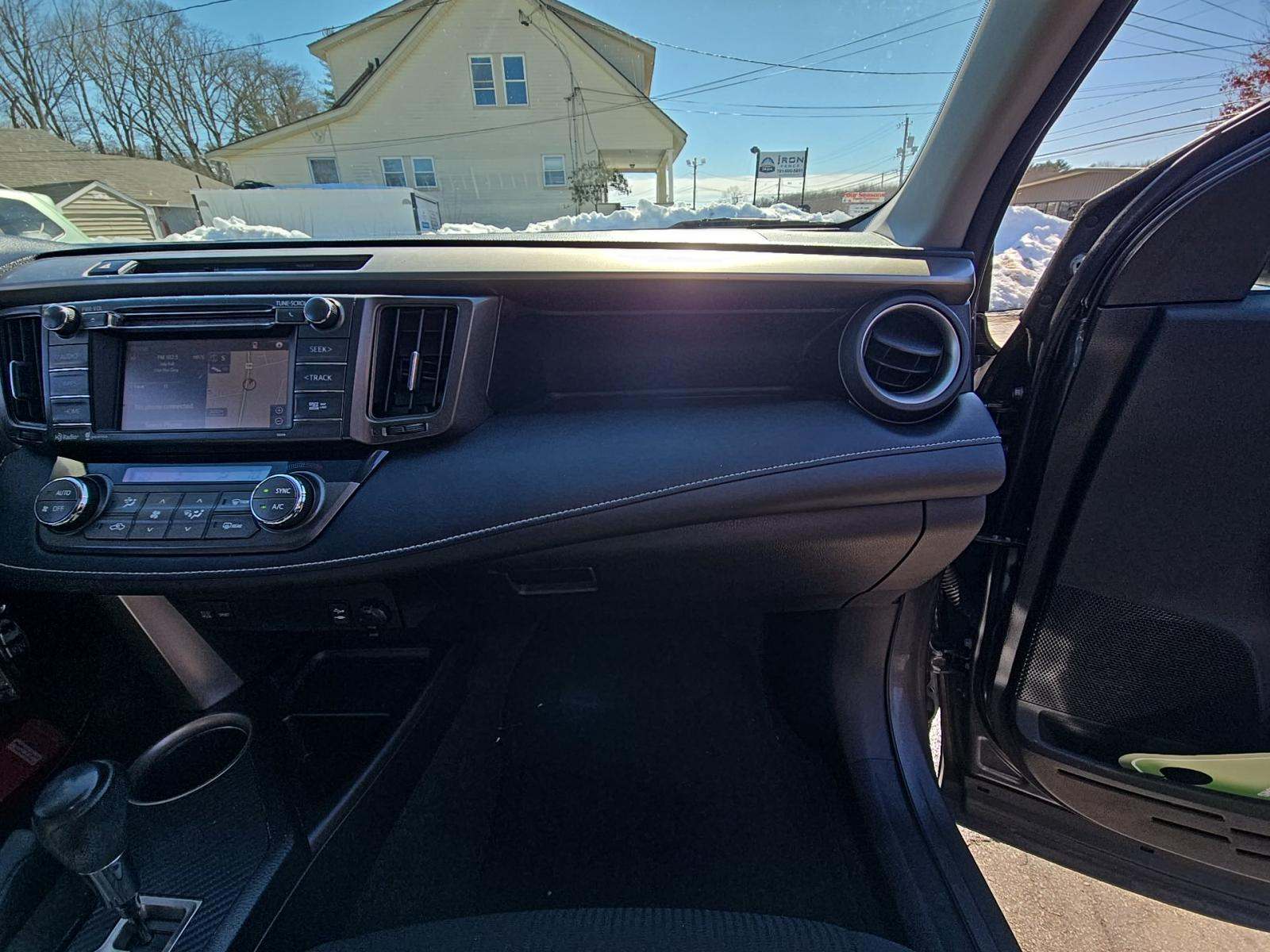 2015 Toyota RAV4 XLE AWD